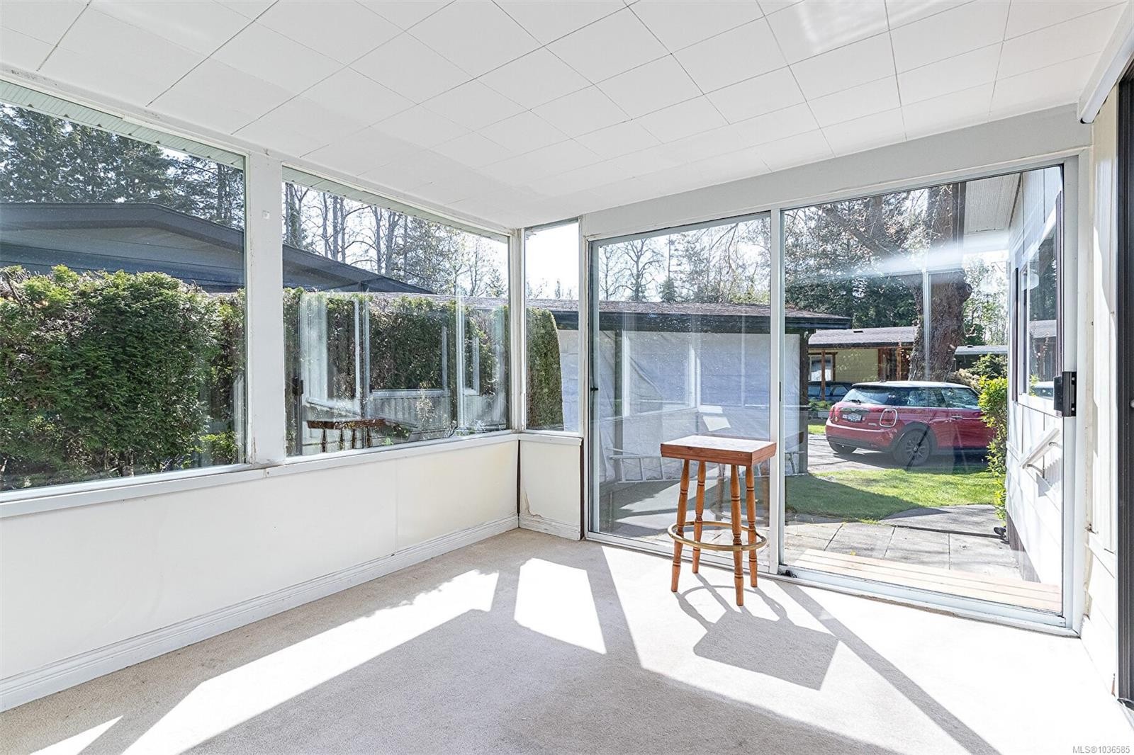 2170 Summergate Blvd, Sidney, BC