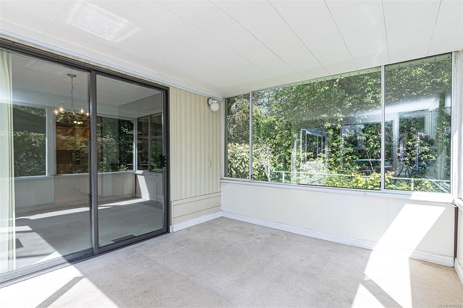 2170 Summergate Blvd, Sidney, BC