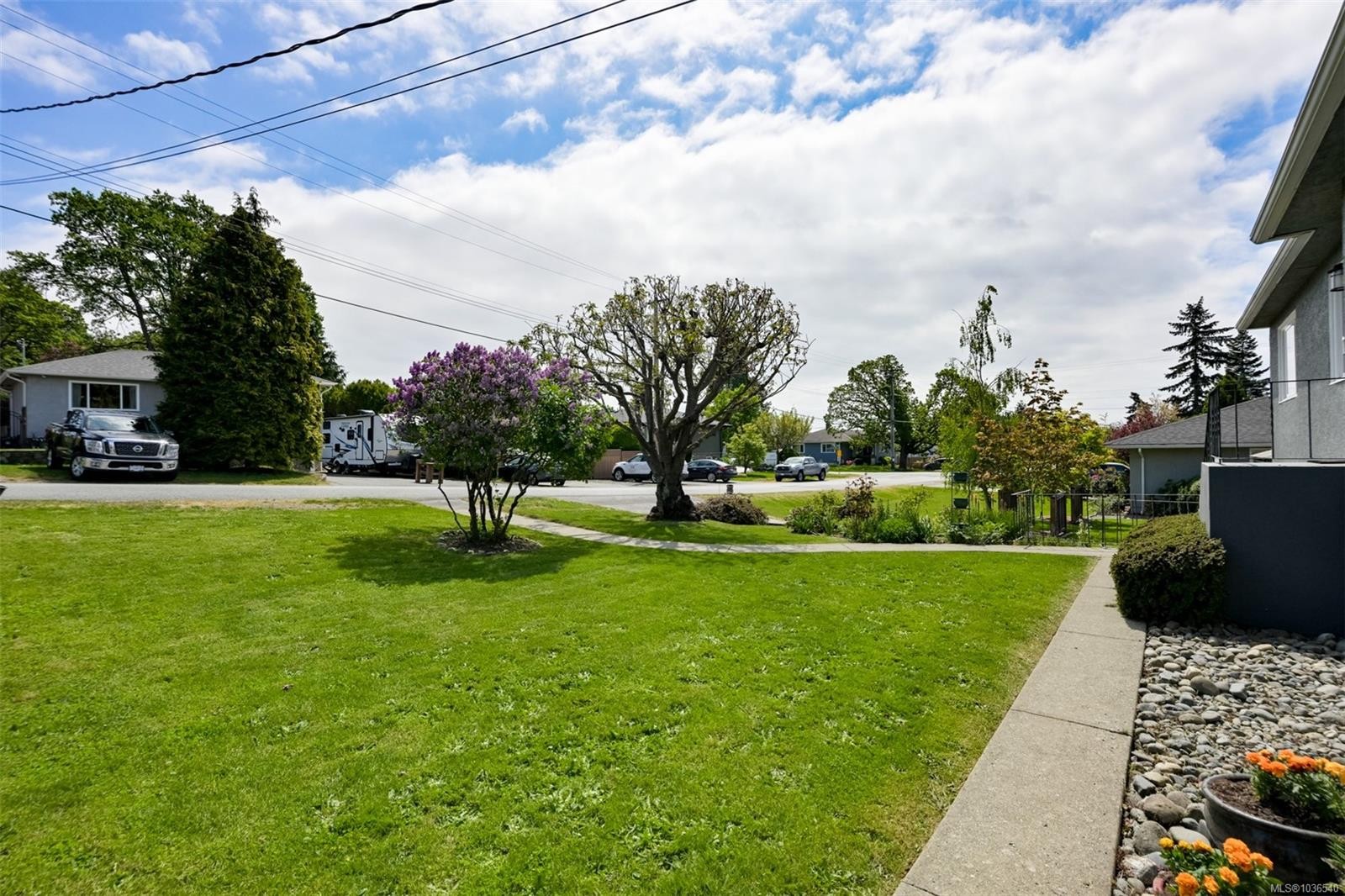 3746 Seaton St, Saanich, BC