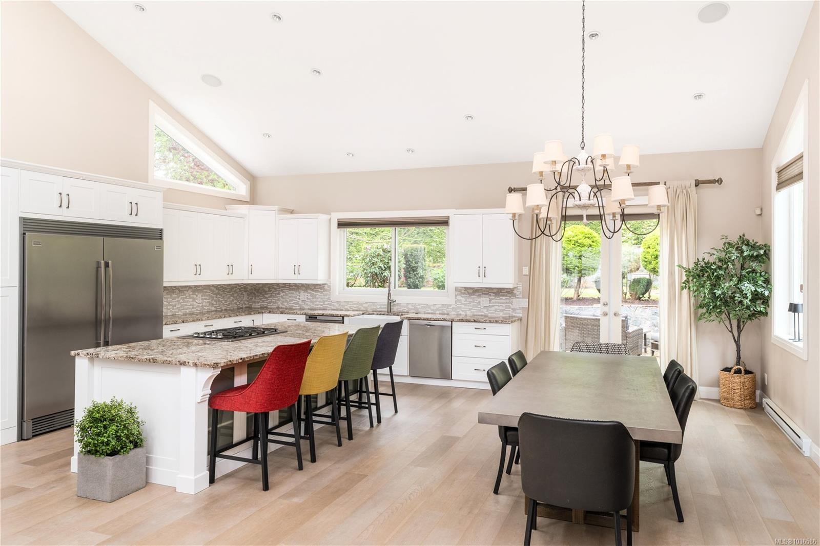 1896 Leyns Rd, Saanich, BC