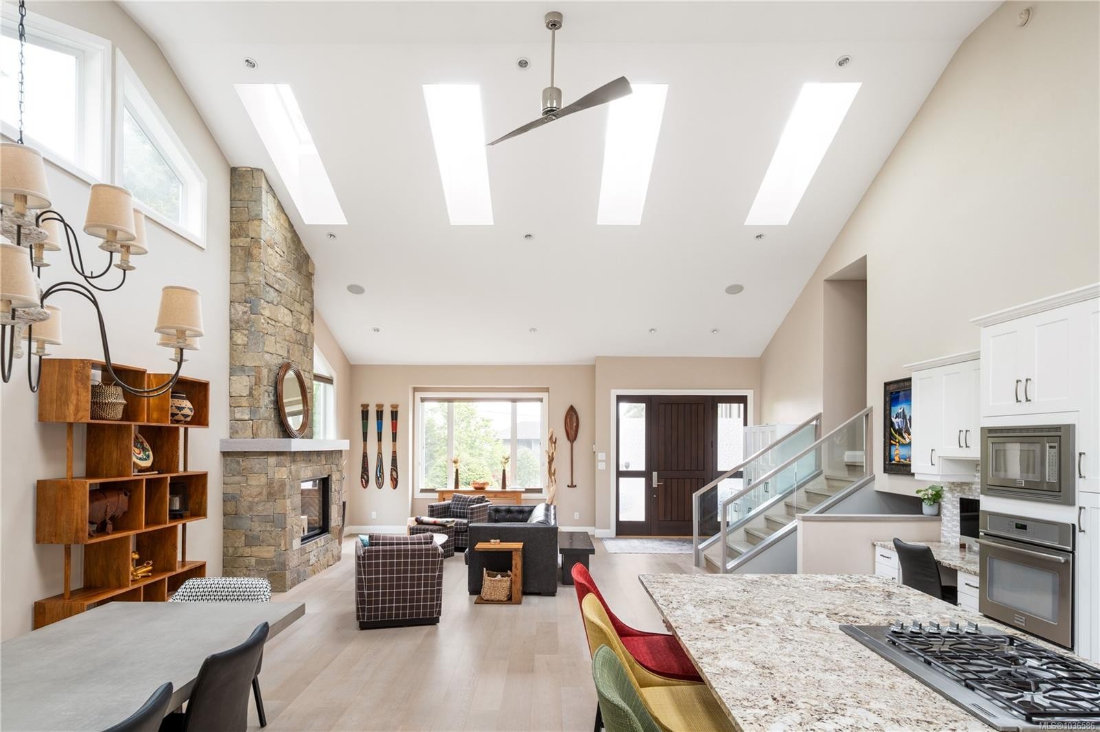 1896 Leyns Rd, Saanich, BC