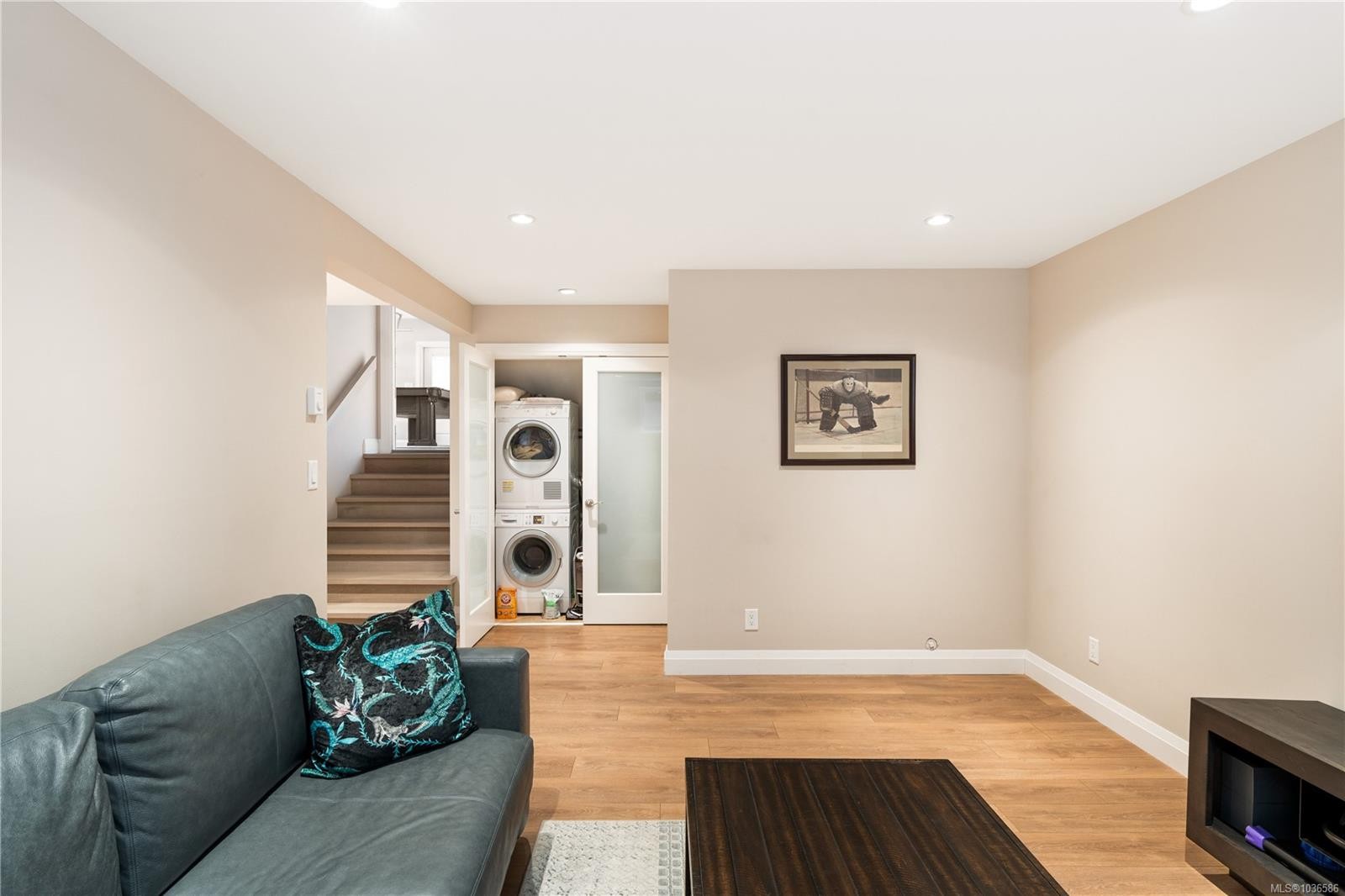 1896 Leyns Rd, Saanich, BC