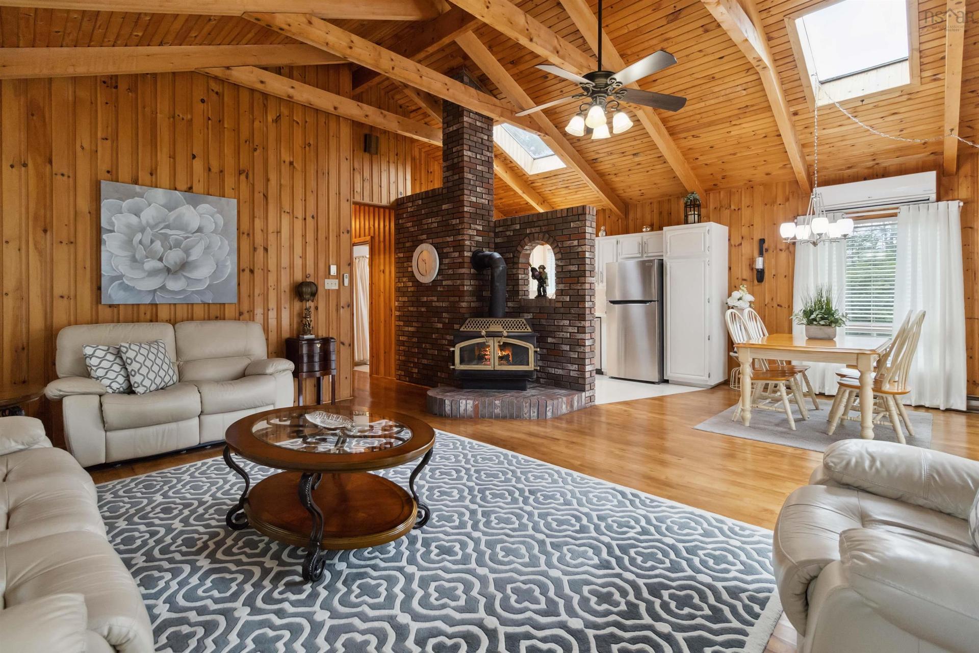 38 School Street, Sandy Point, NS