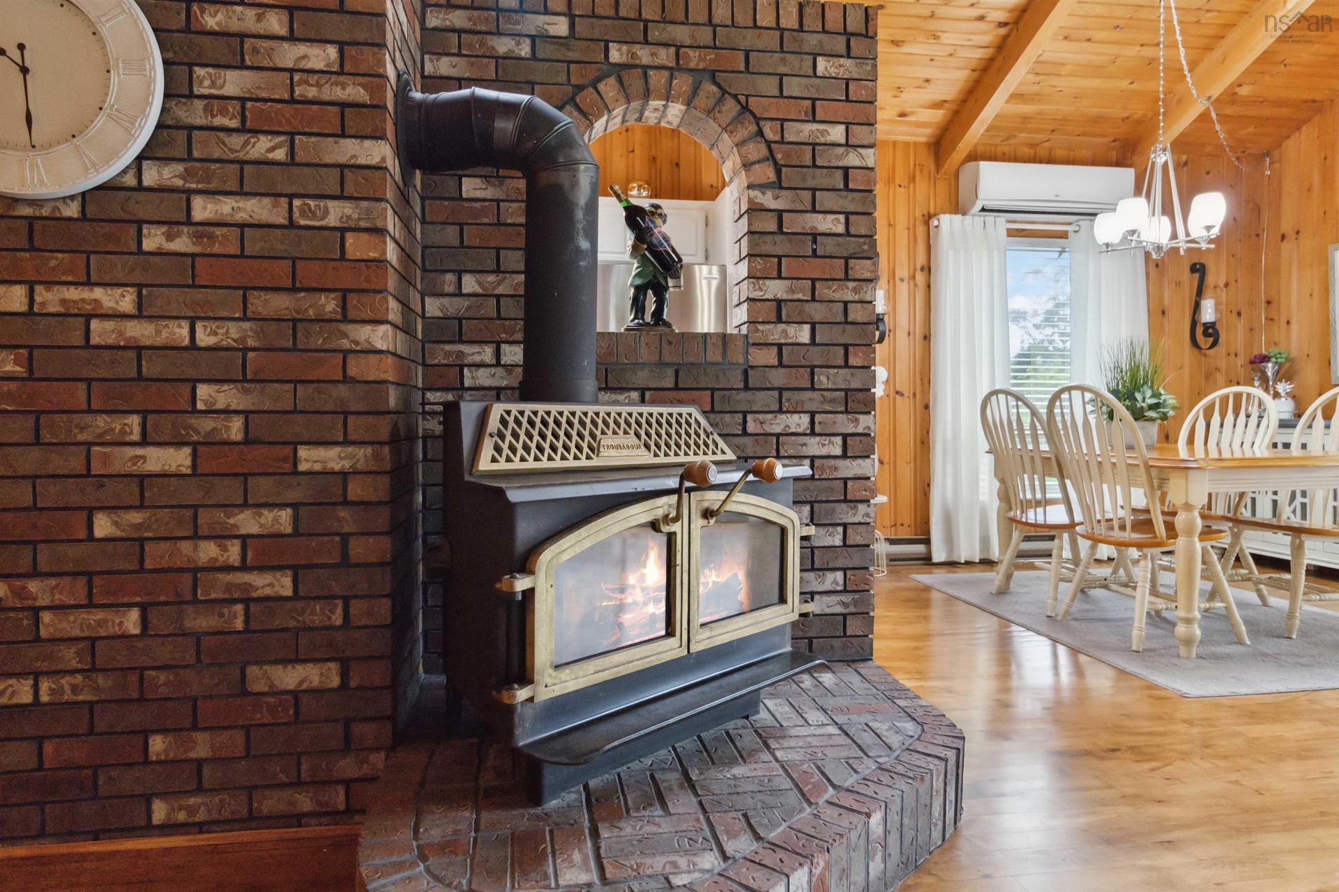 38 School Street, Sandy Point, NS