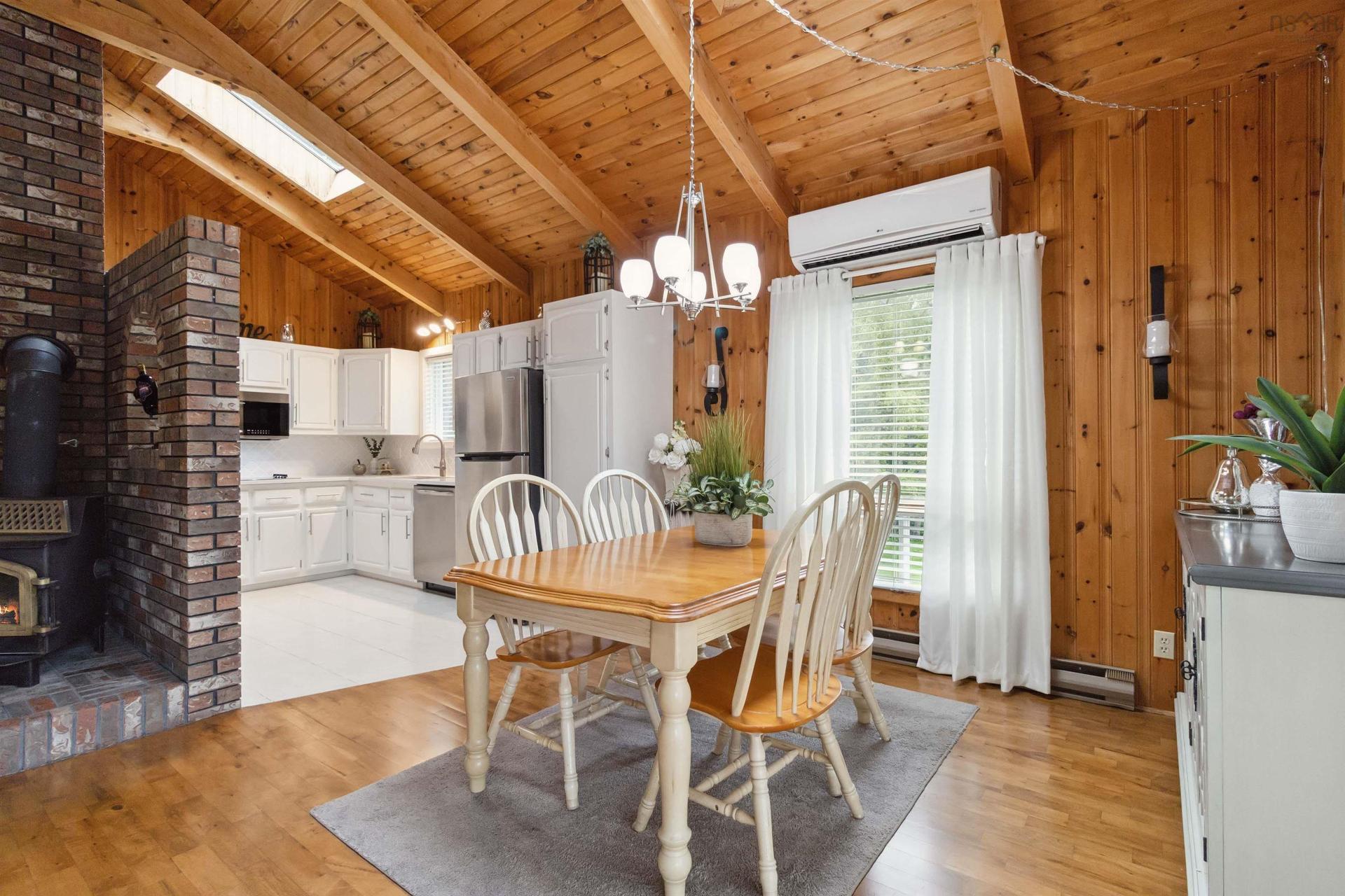 38 School Street, Sandy Point, NS