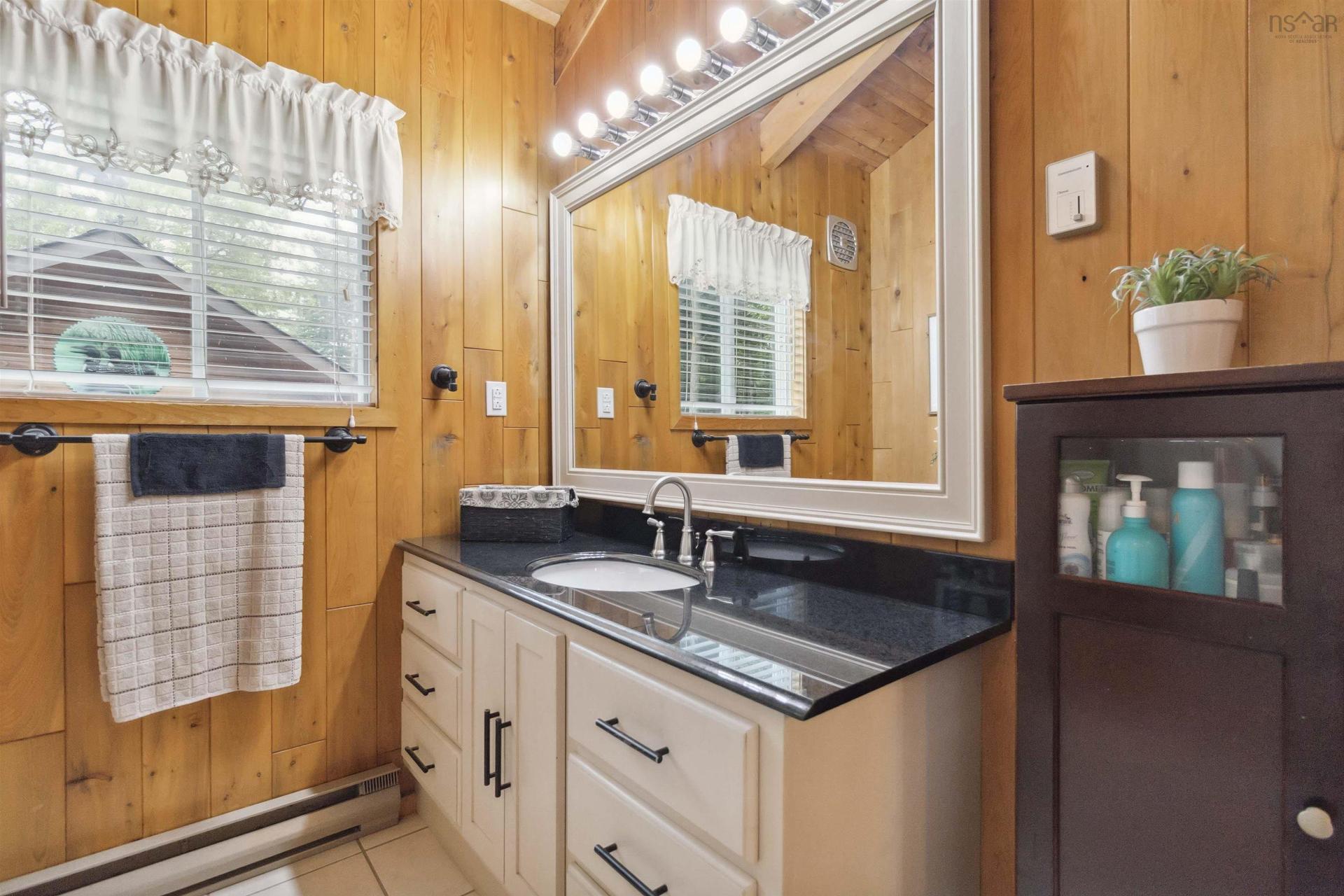 38 School Street, Sandy Point, NS