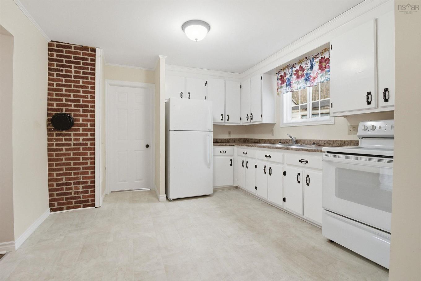 1163 King Street, Bridgewater, NS