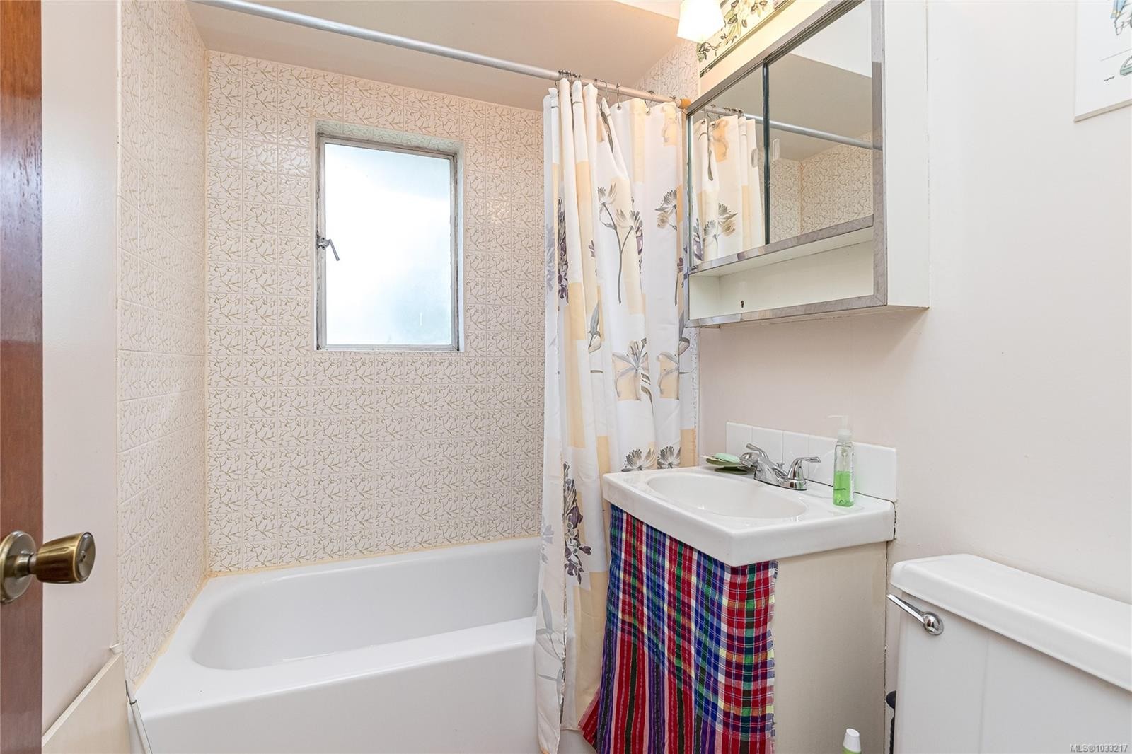 14 Kingham Pl, View Royal, BC