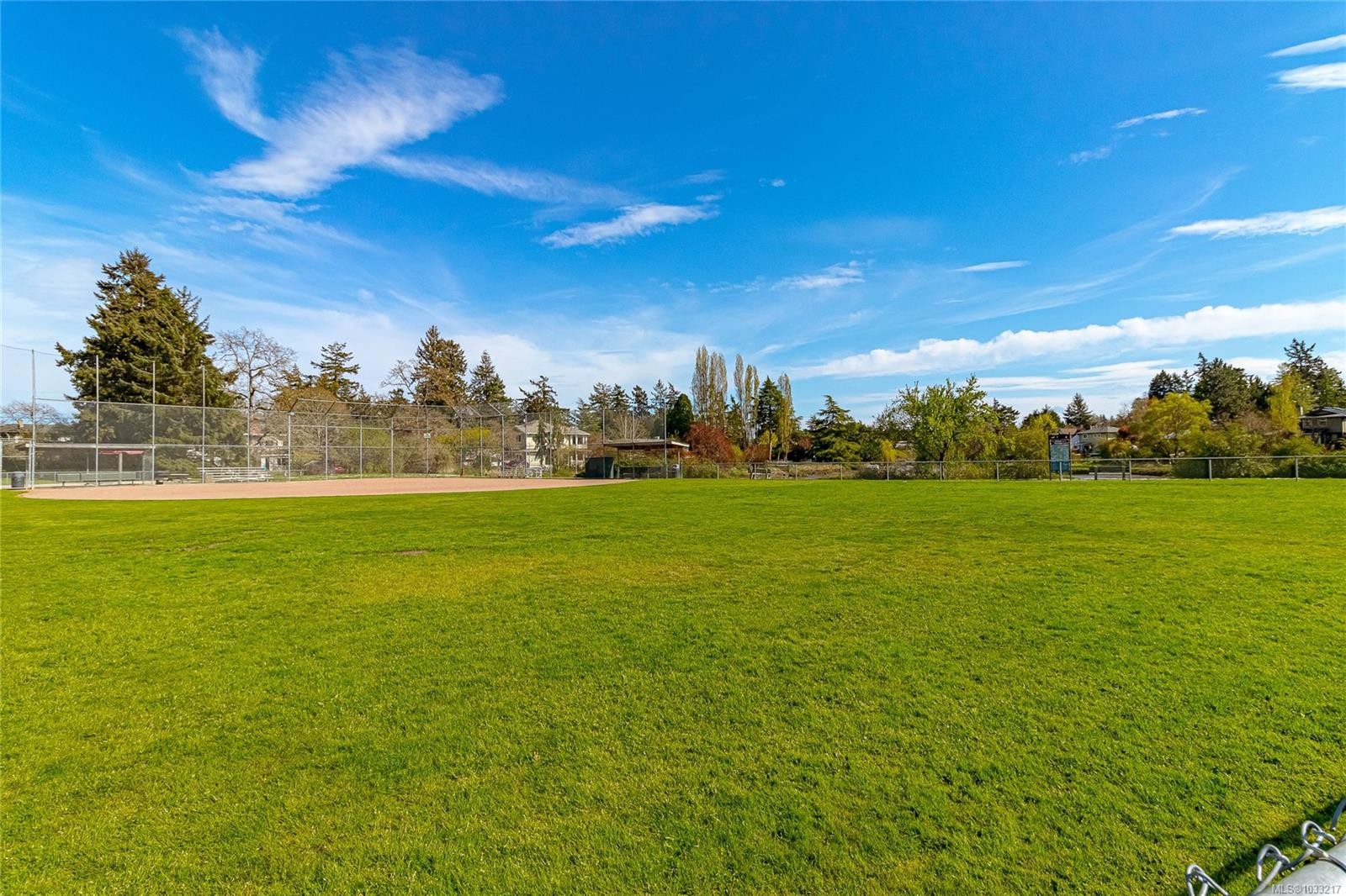 14 Kingham Pl, View Royal, BC