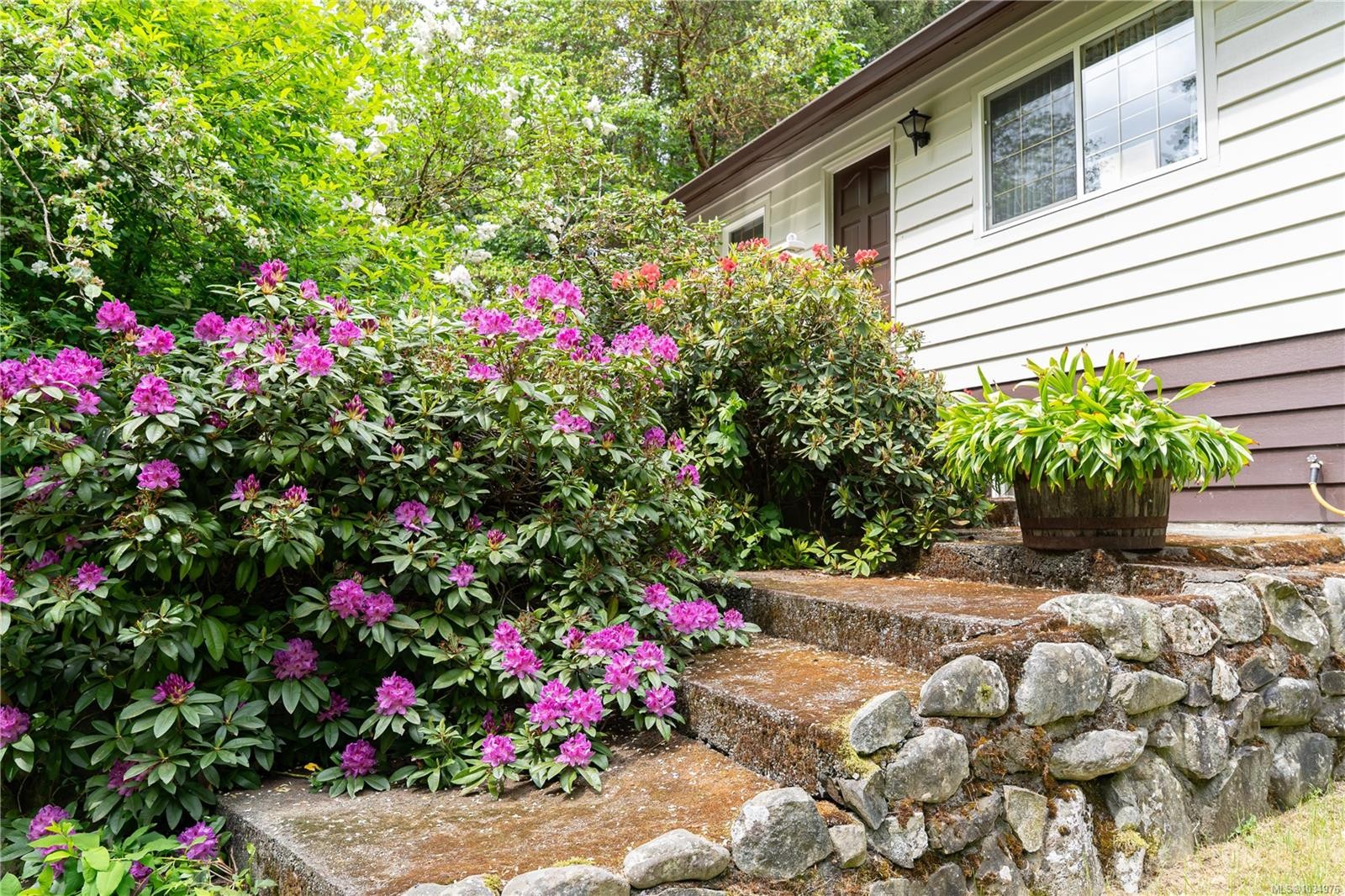 8647 Sweeney Rd, Chemainus, BC
