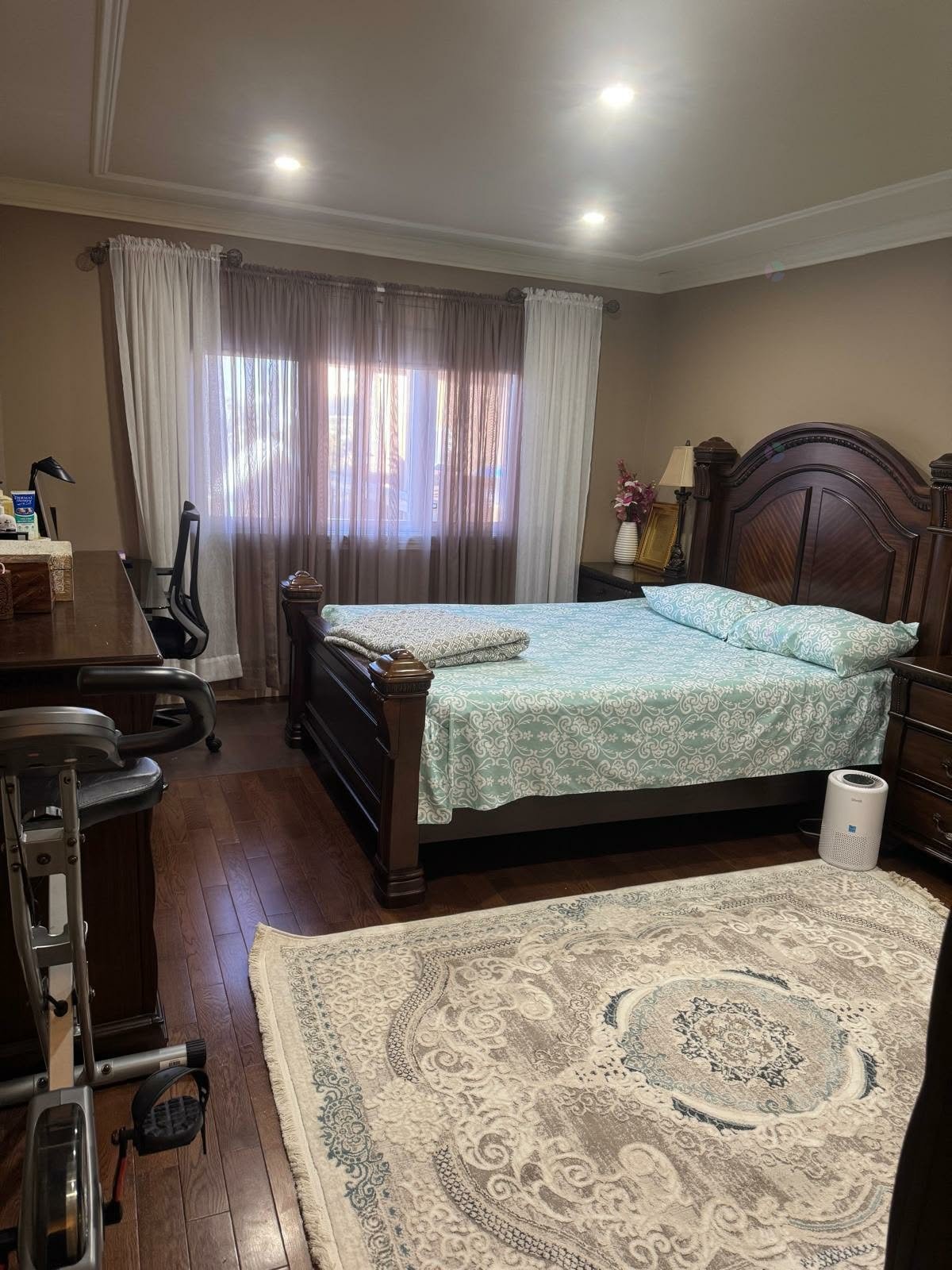 Master Bedroom - 22 Rue Maisonneuve, Dollard-Des-Ormeaux, QC - Indoor Photo Showing Bedroom