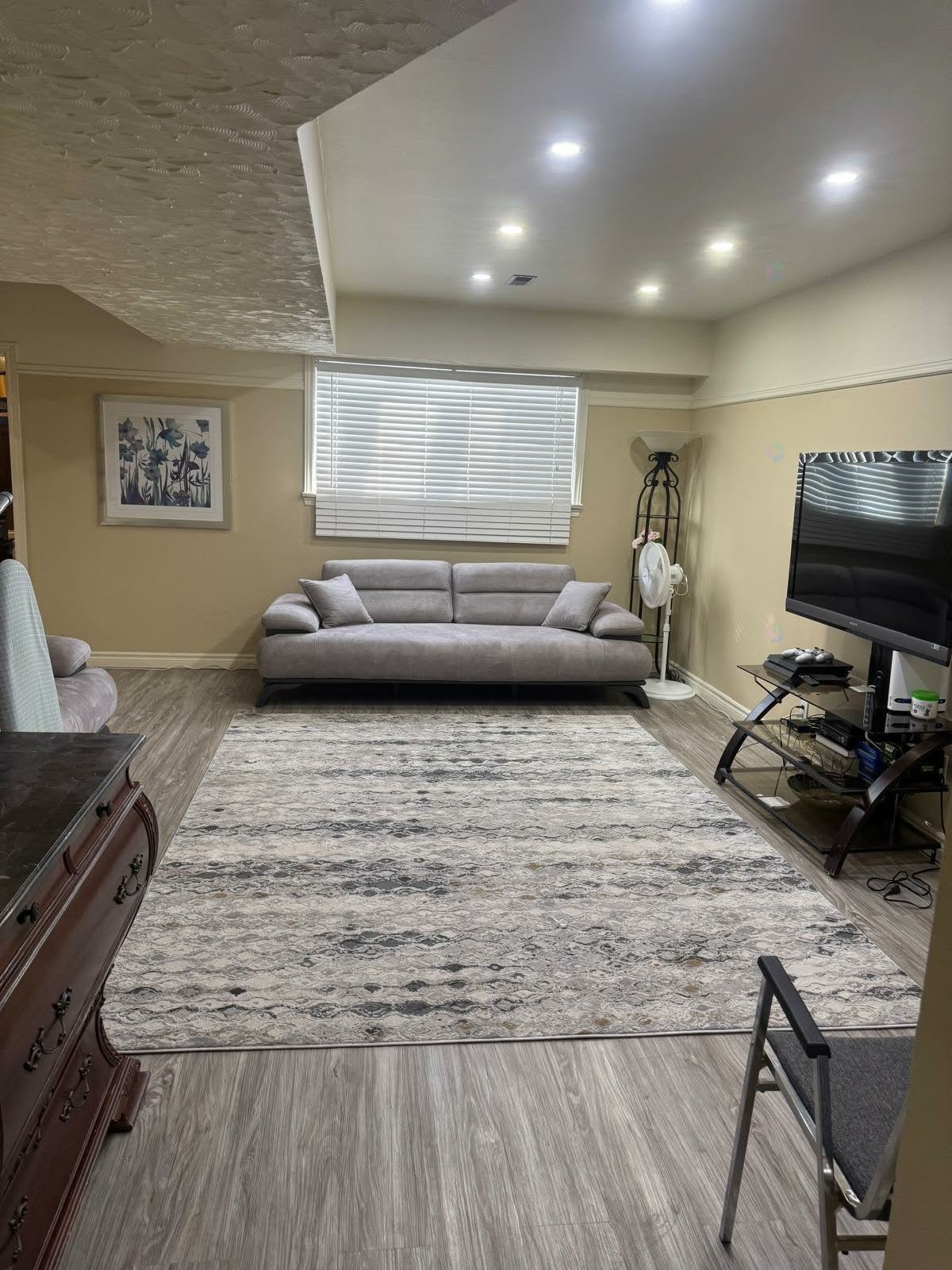Family Room - 22 Rue Maisonneuve, Dollard-Des-Ormeaux, QC - Indoor
