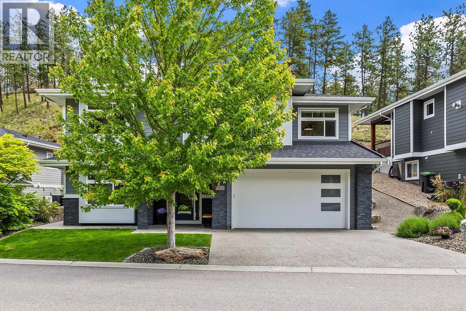 21 Forest Edge Drive, Kelowna, BC - Outdoor