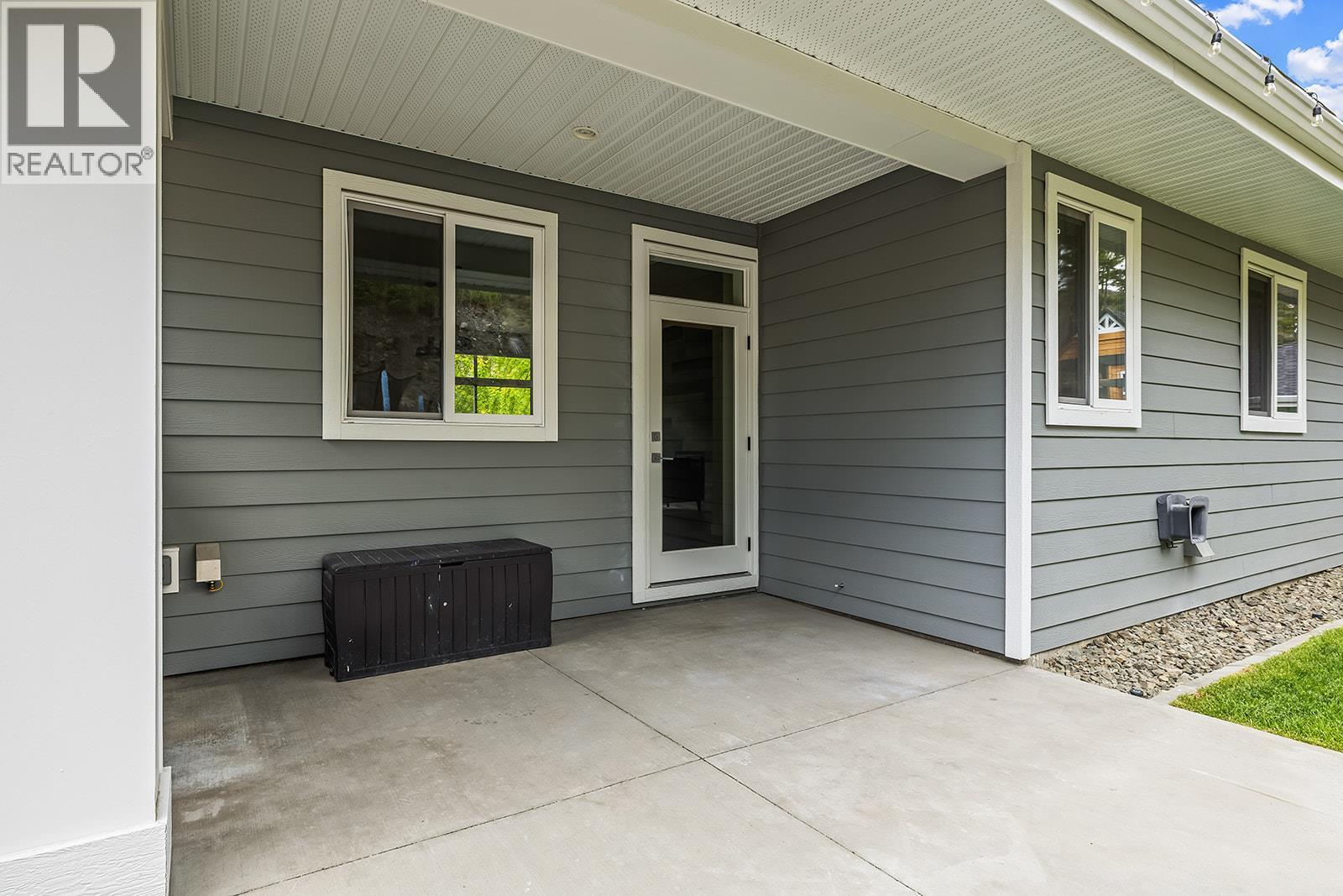 21 Forest Edge Drive, Kelowna, BC - Outdoor With Deck Patio Veranda With Exterior