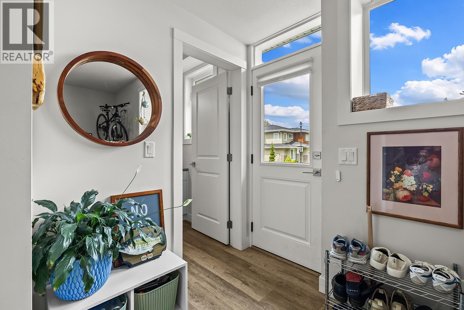 21 Forest Edge Drive, Kelowna, BC - Indoor Photo Showing Other Room