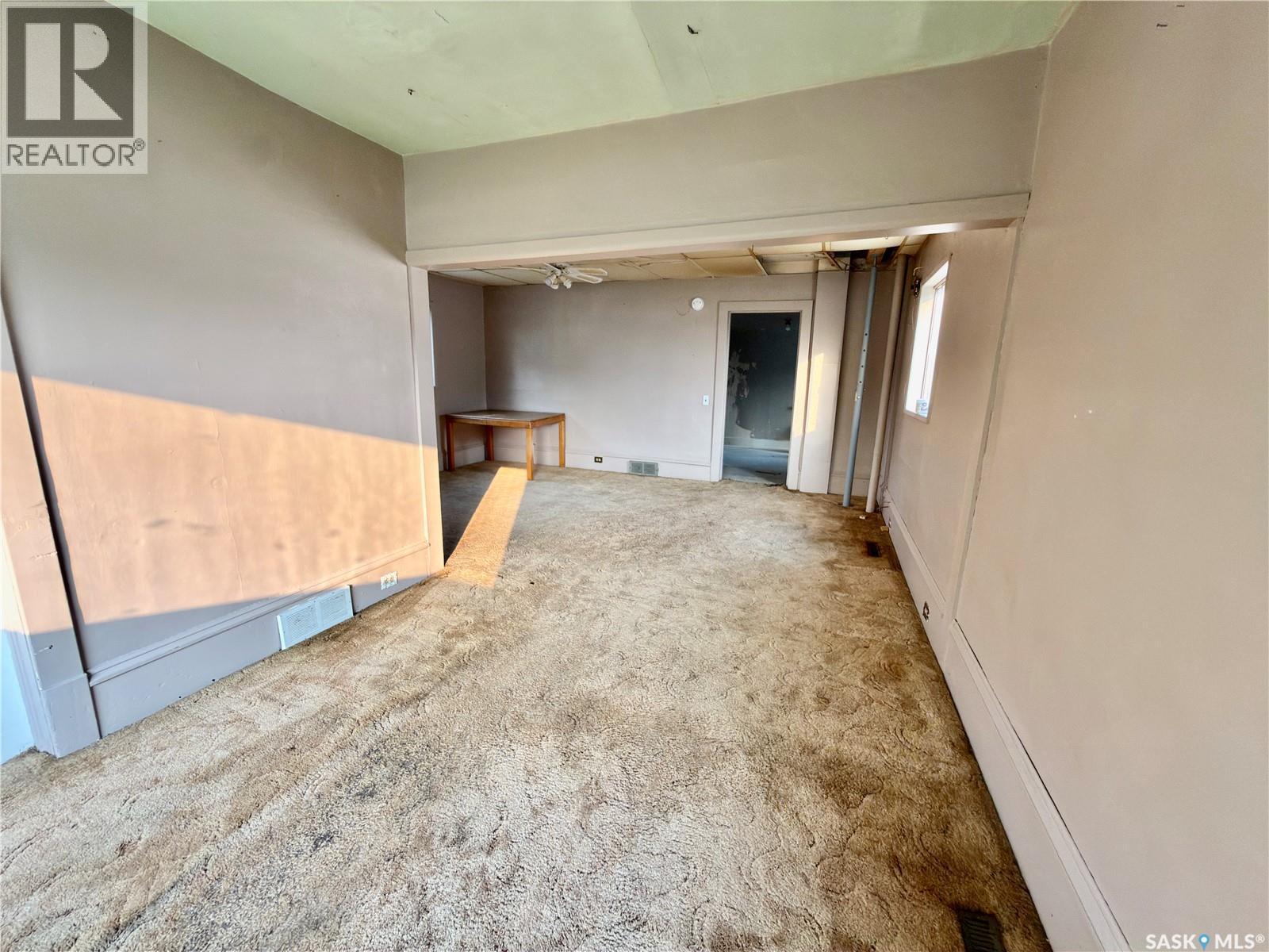 313 Grant Avenue, Hanley, SK - Indoor Photo Showing Other Room
