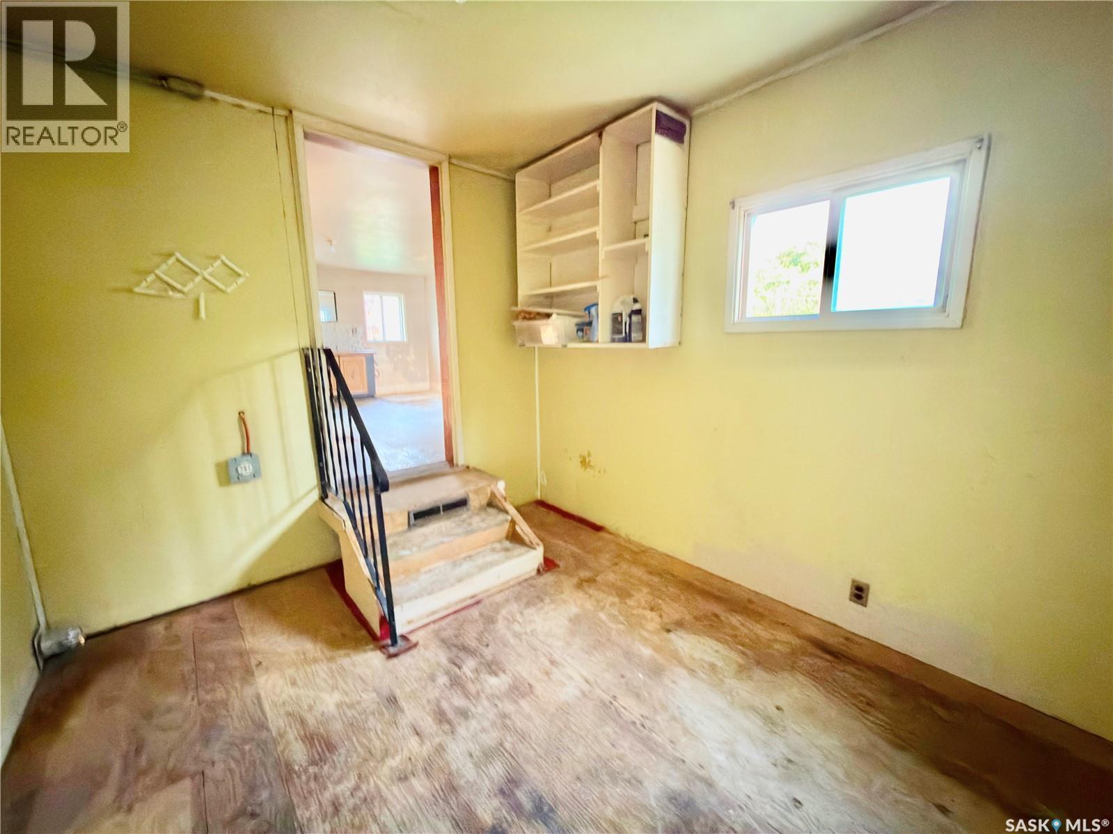 313 Grant Avenue, Hanley, SK - Indoor Photo Showing Other Room
