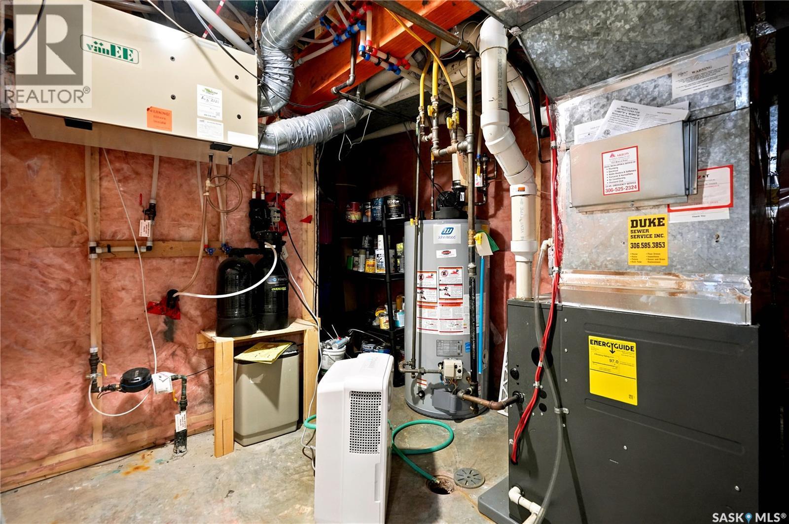8607 Wascana Gardens Lane, Regina, SK - Indoor Photo Showing Basement