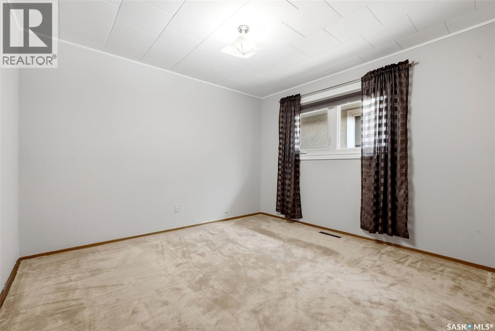 273 Angus Street, Regina, SK - Indoor Photo Showing Other Room