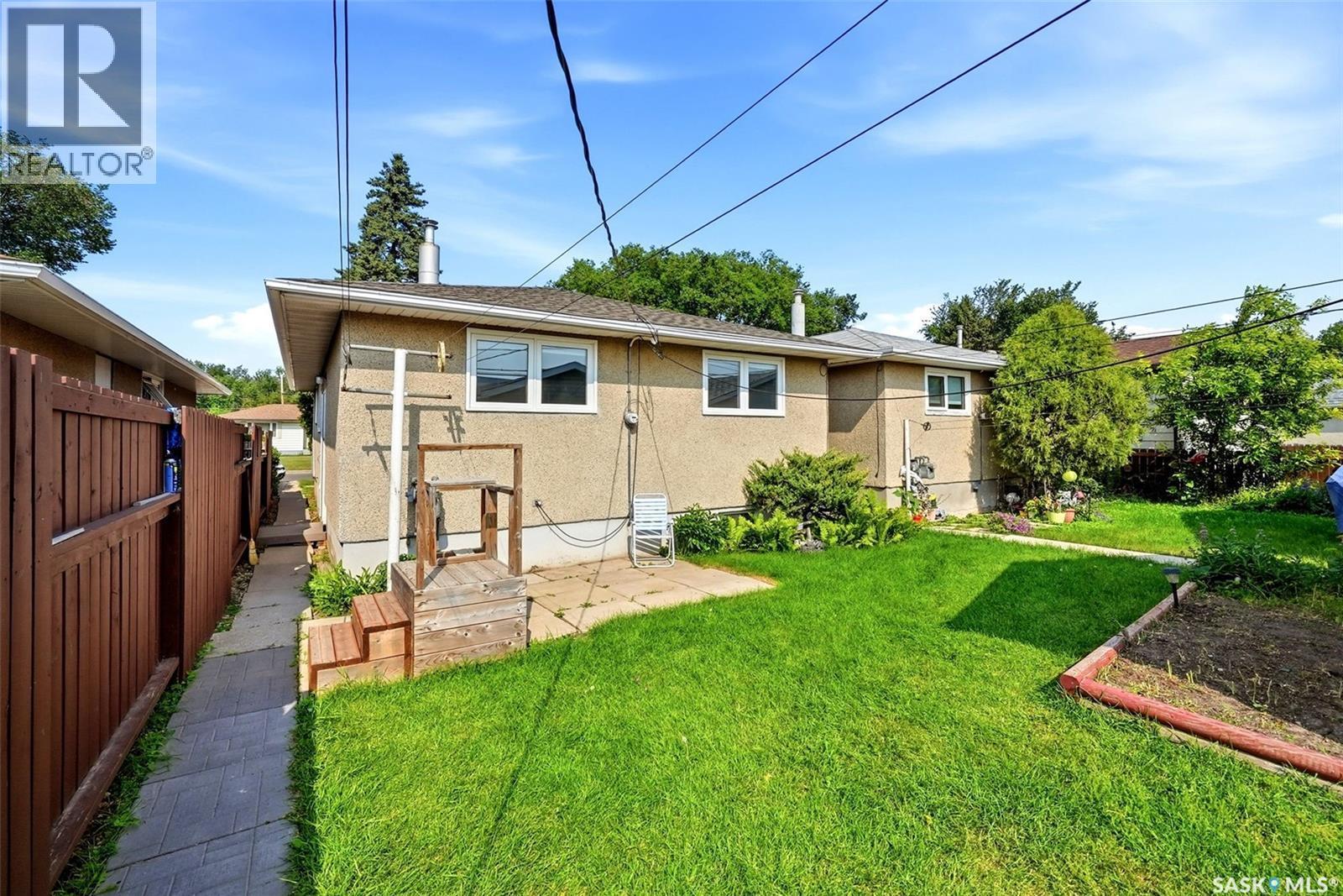 273 Angus Street, Regina, SK - Outdoor