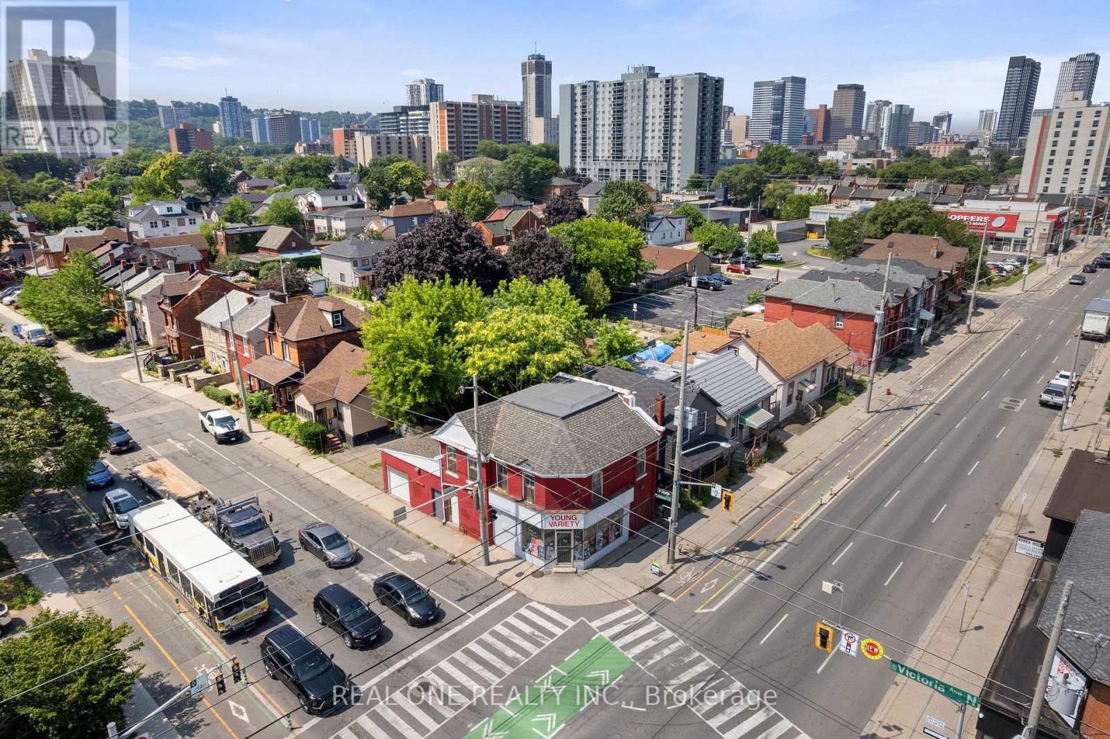 155 Victoria Avenue N, Hamilton, ON - Outdoor With View