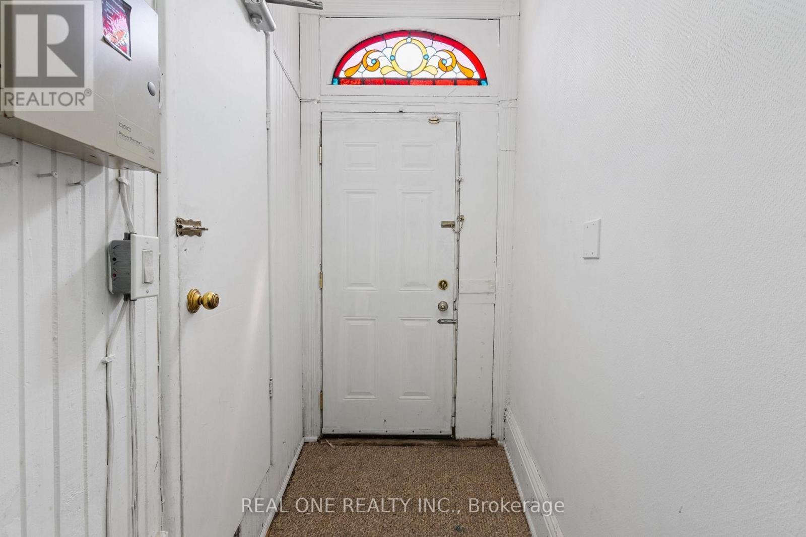 155 Victoria Avenue N, Hamilton, ON - Indoor Photo Showing Other Room