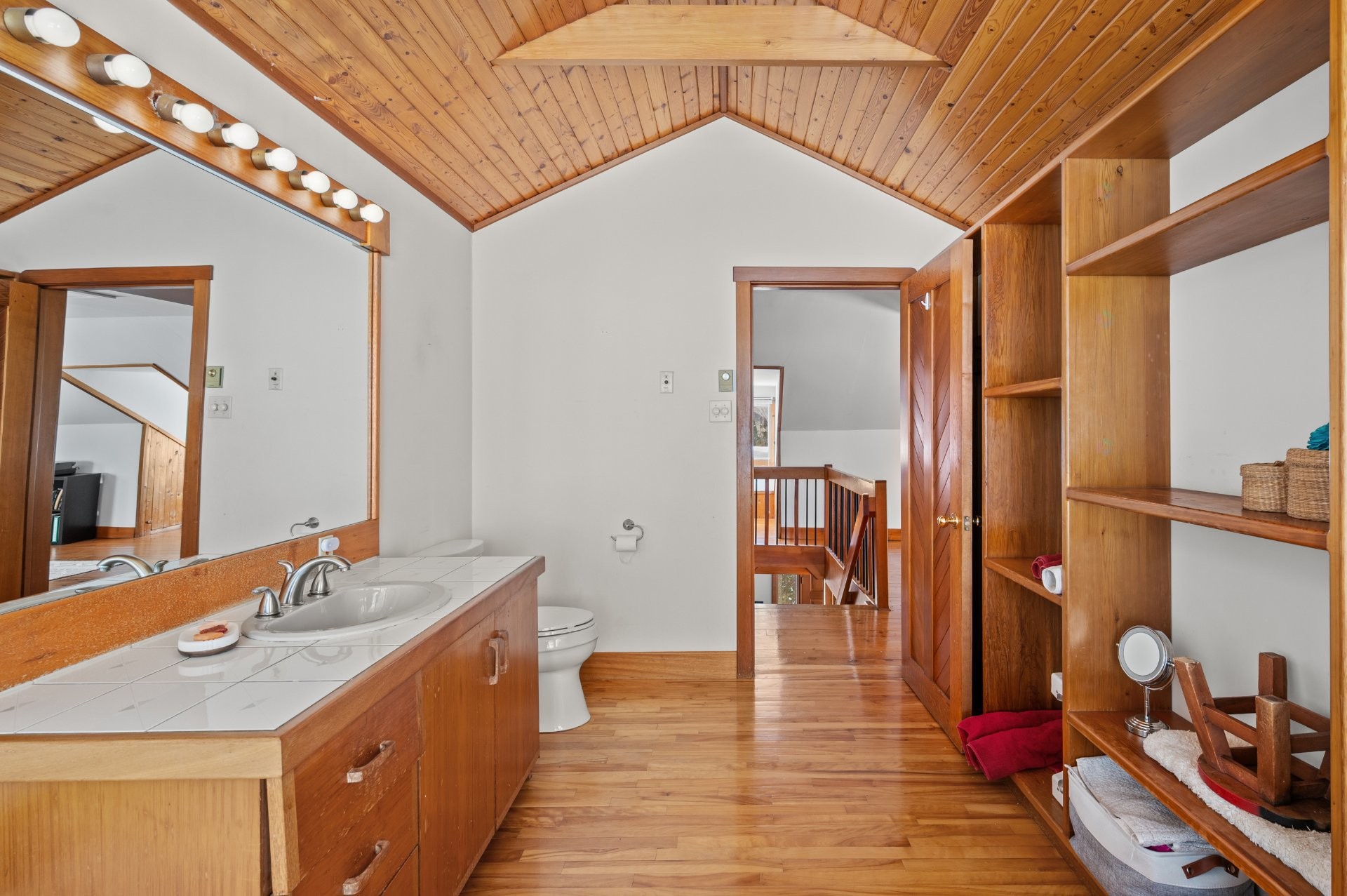 Bathroom - 760 Ch. Du Lac-Bouchette, Sainte-Adèle, QC - Indoor Photo Showing Bathroom