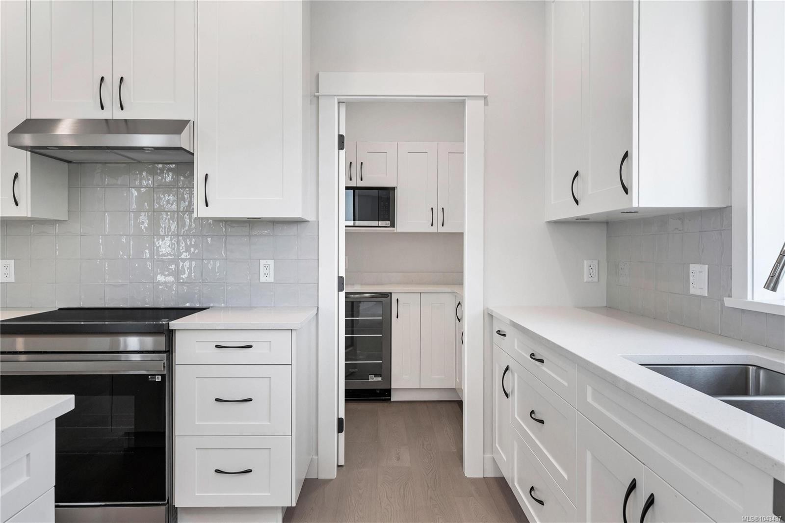 543 Bickford Way, Mill Bay, BC