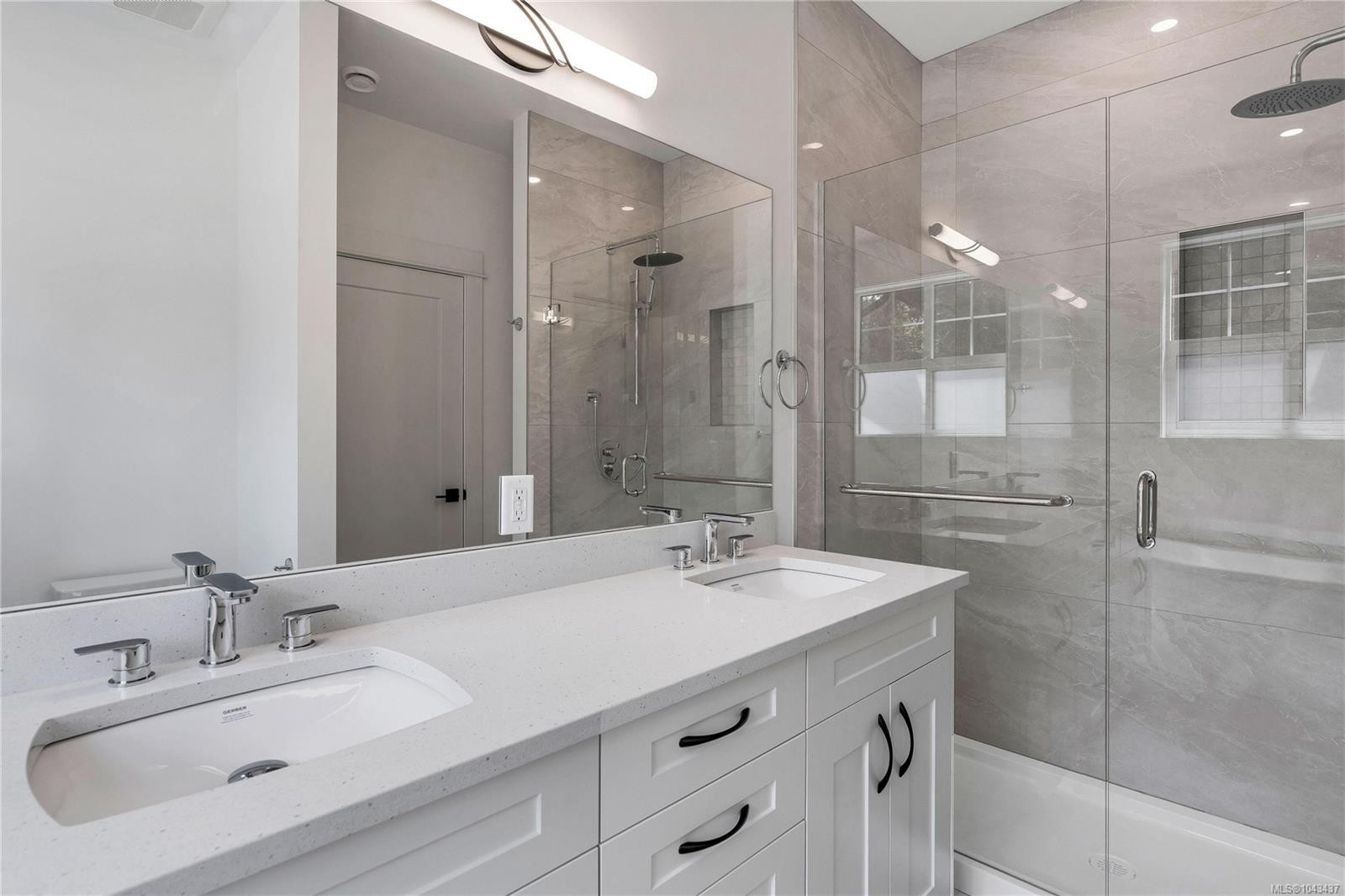 543 Bickford Way, Mill Bay, BC