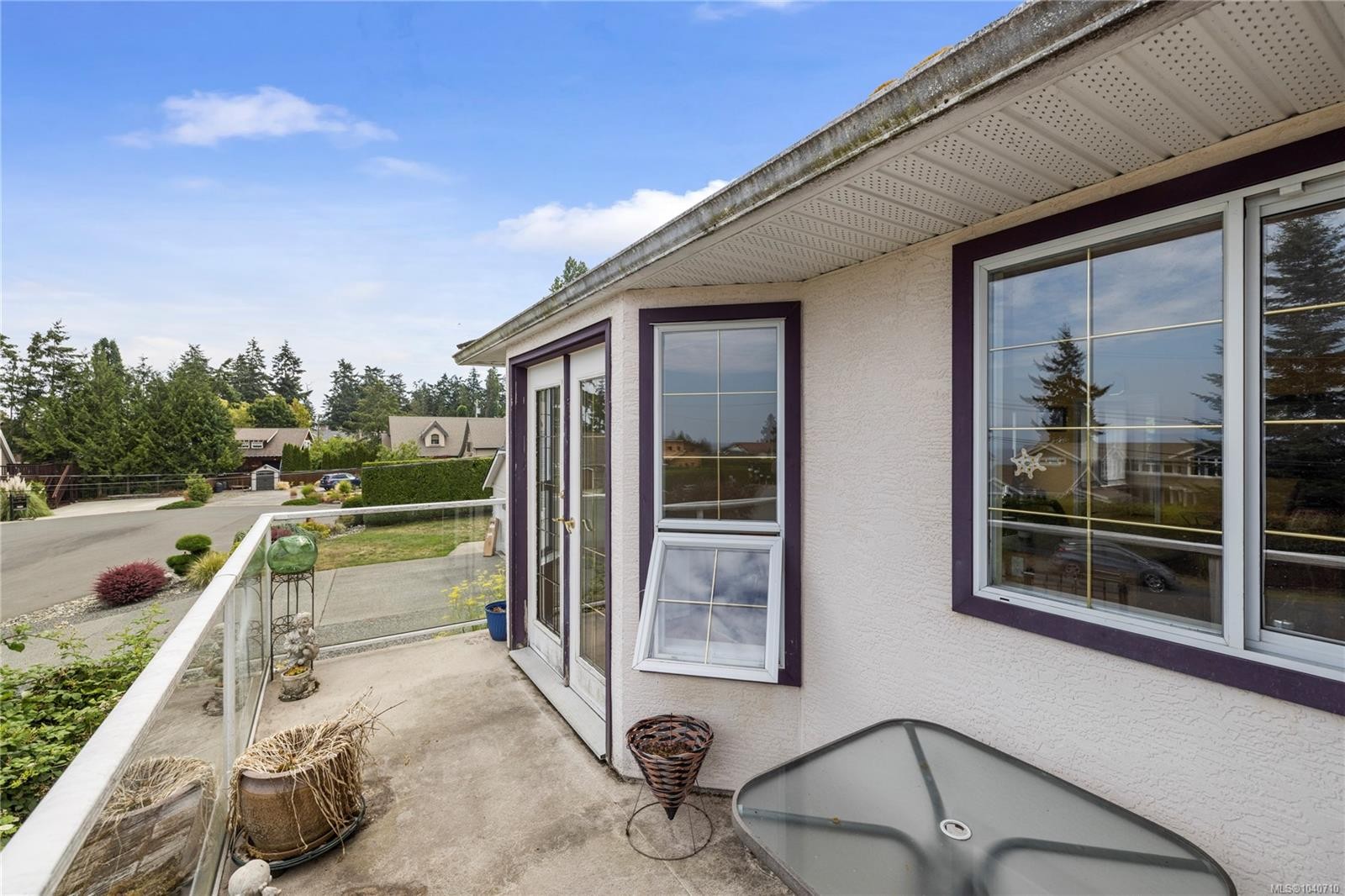 876 Cavin Rd, French Creek, BC