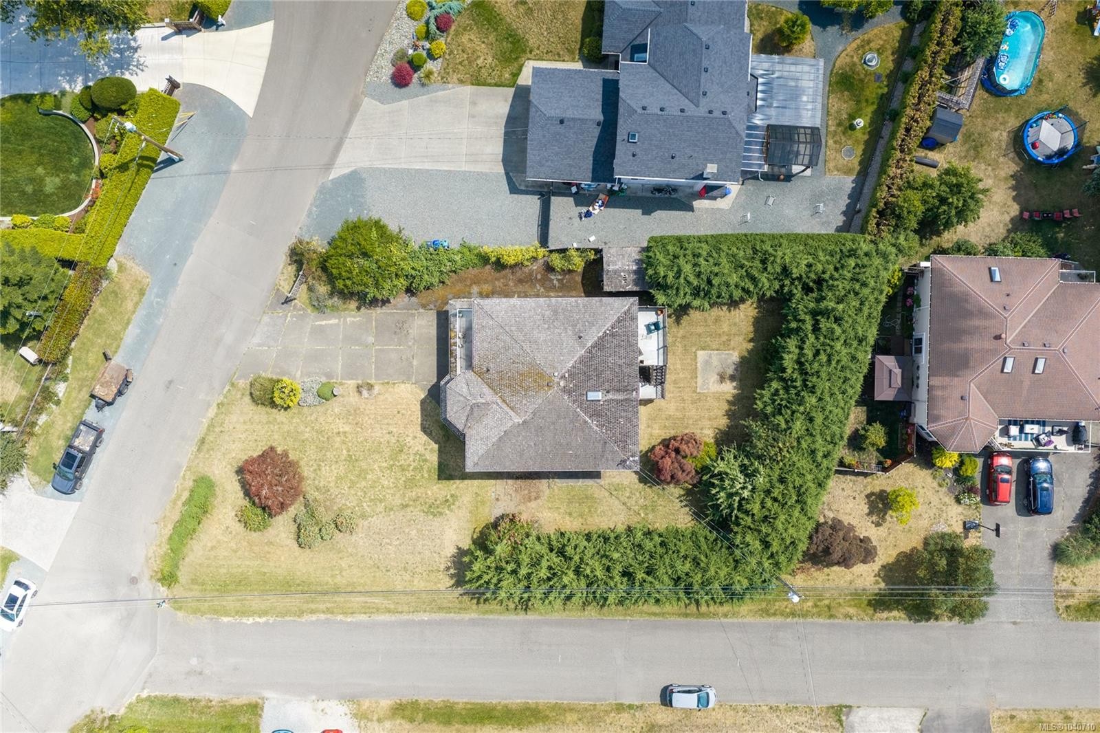 876 Cavin Rd, French Creek, BC