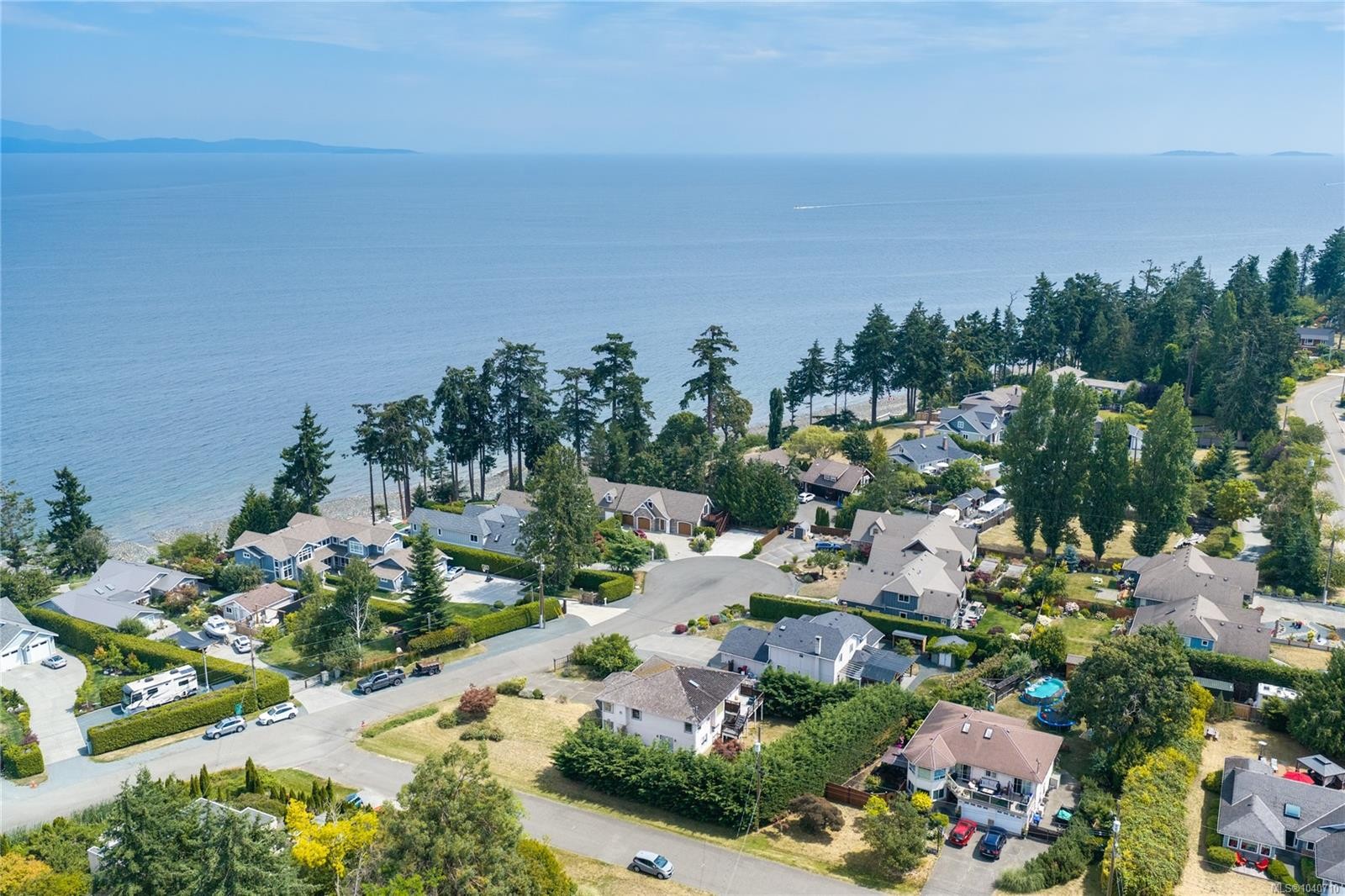 876 Cavin Rd, French Creek, BC