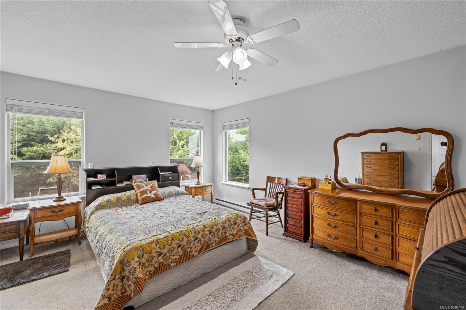 876 Cavin Rd, French Creek, BC