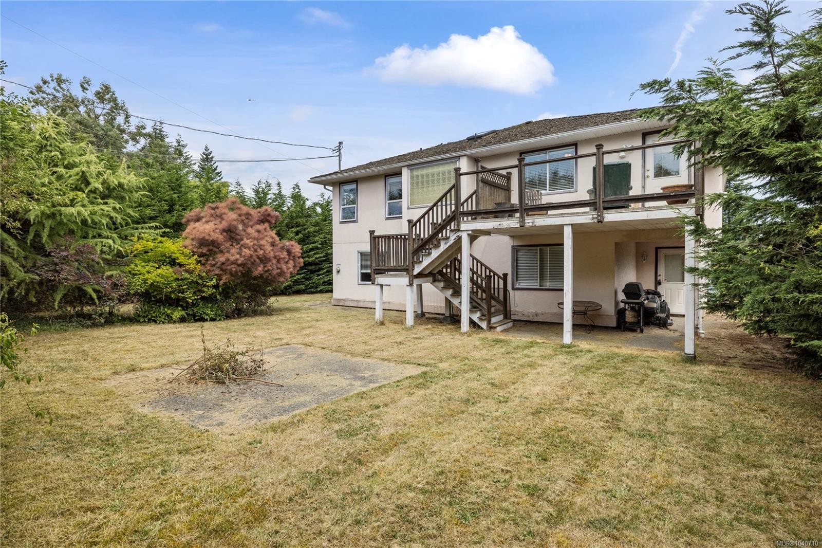 876 Cavin Rd, French Creek, BC