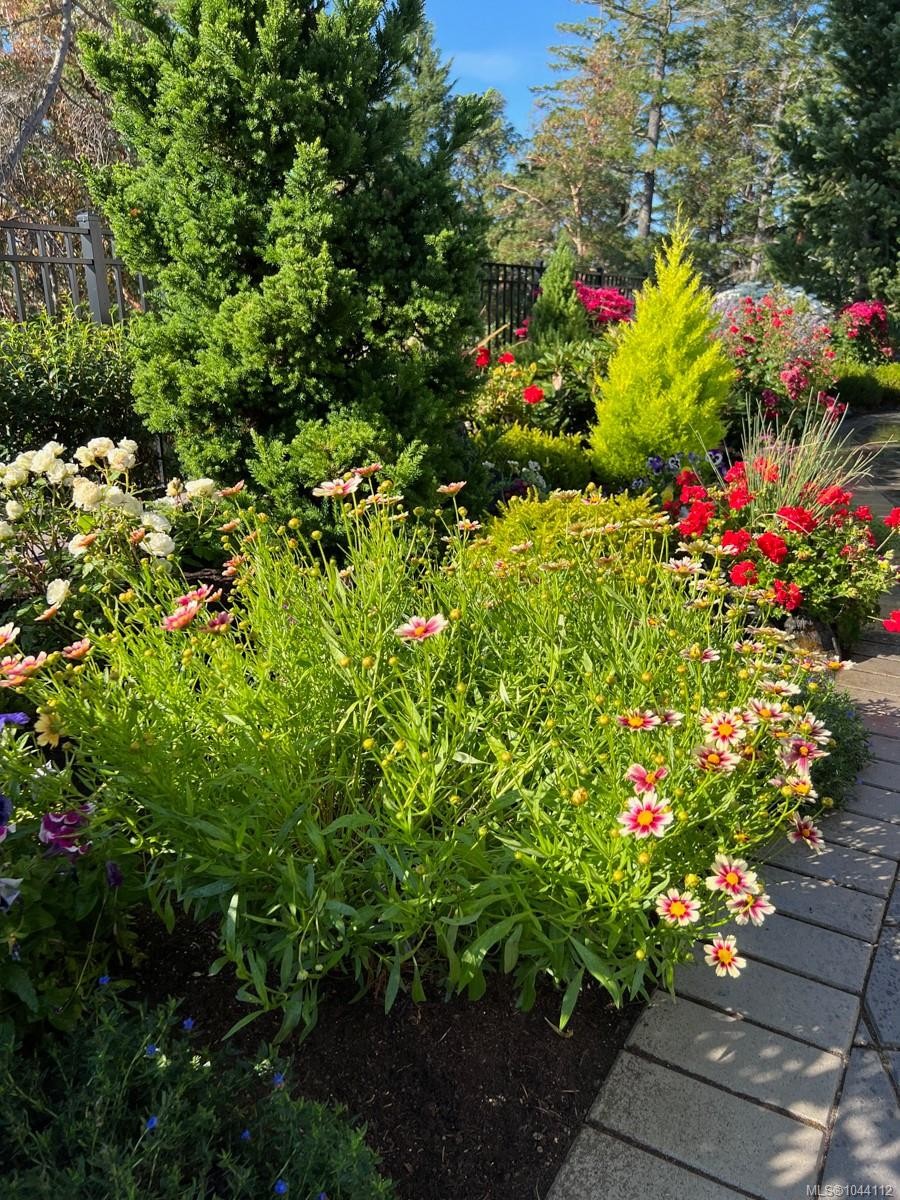 2061 Pinehurst Terr, Langford, BC