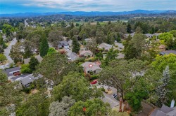 4022 Livingstone Ave NORTHSaanich, BC V8N 5Z5