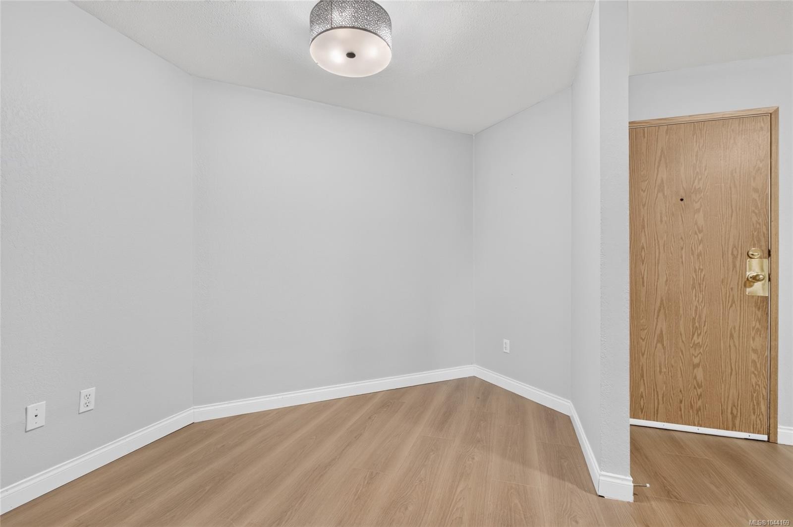 #105-200 Back Rd, Courtenay, BC - Indoor Photo Showing Other Room