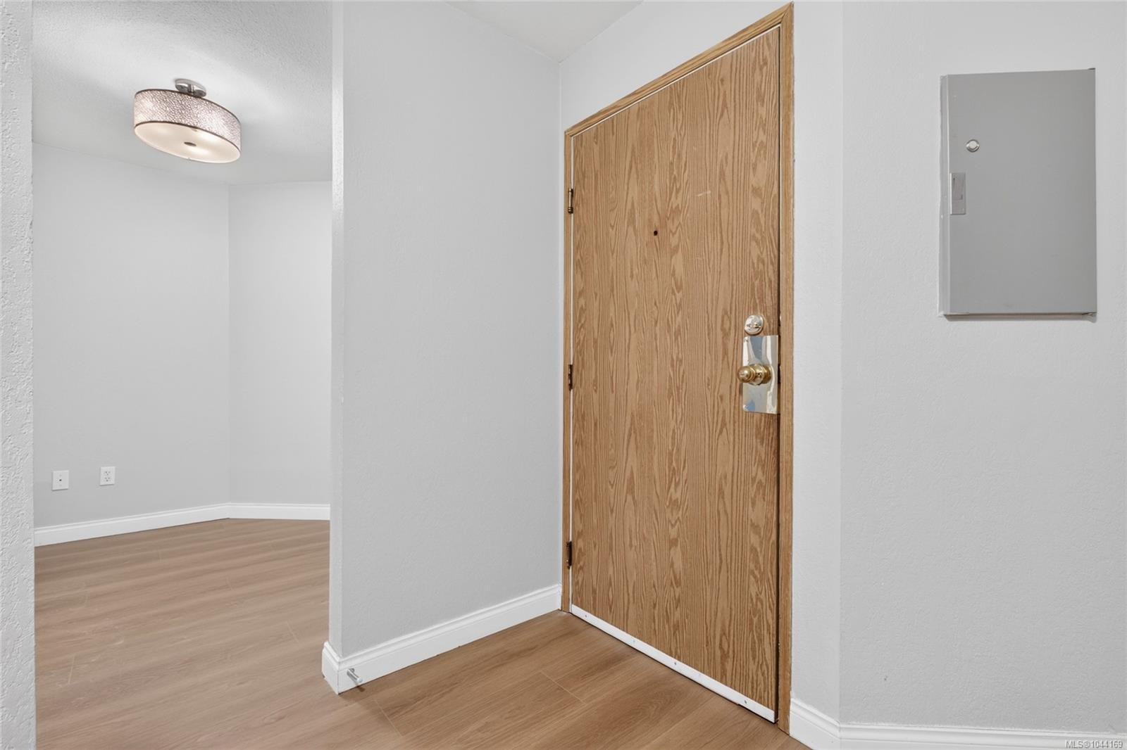 #105-200 Back Rd, Courtenay, BC - Indoor Photo Showing Other Room