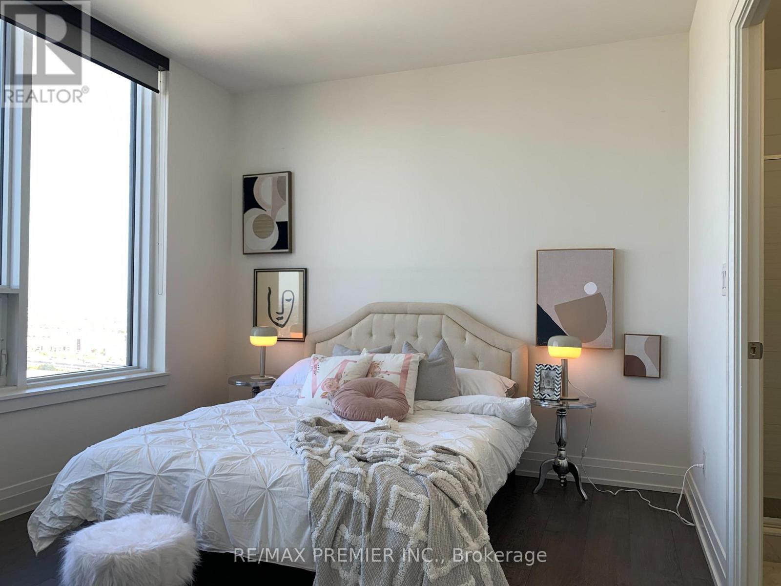 Pho2 - 3600 Highway 7, Vaughan, ON - Indoor Photo Showing Bedroom