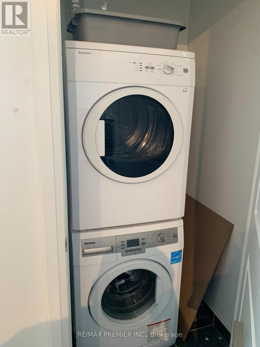 Pho2 - 3600 Highway 7, Vaughan, ON - Indoor Photo Showing Laundry Room