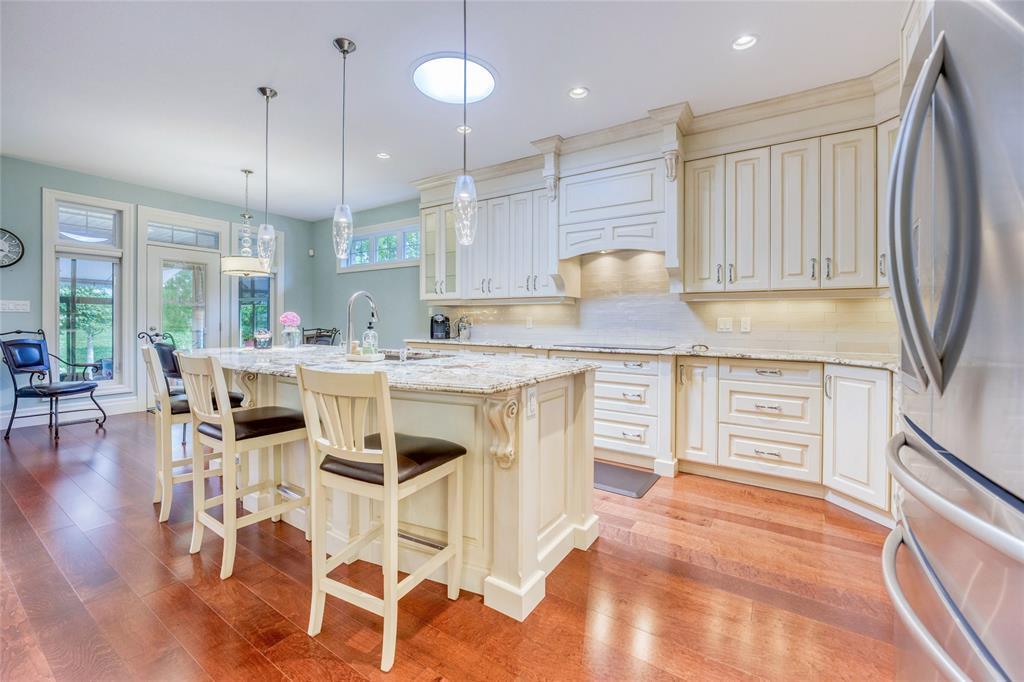 1221 Mike Weir Drive, Sarnia, ON - Indoor