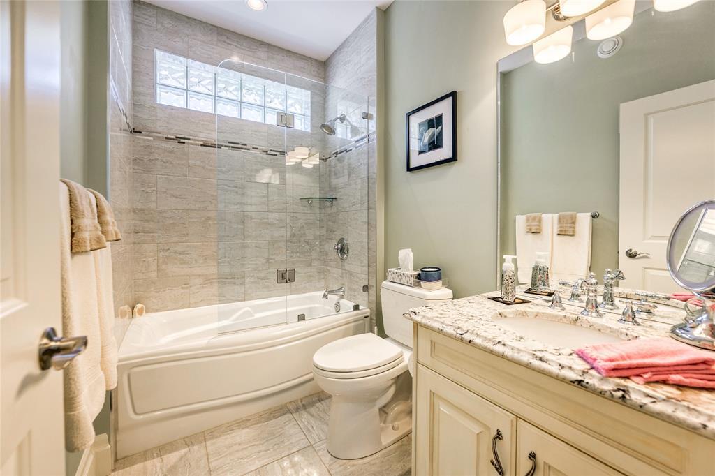 1221 Mike Weir Drive, Sarnia, ON - Indoor Photo Showing Bathroom