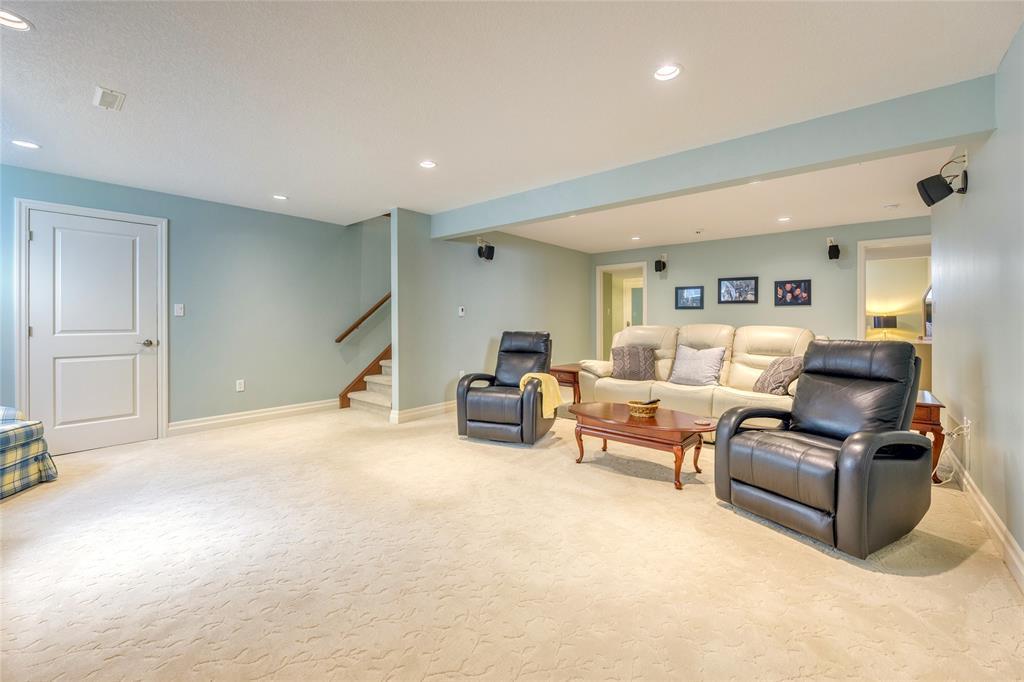 1221 Mike Weir Drive, Sarnia, ON - Indoor