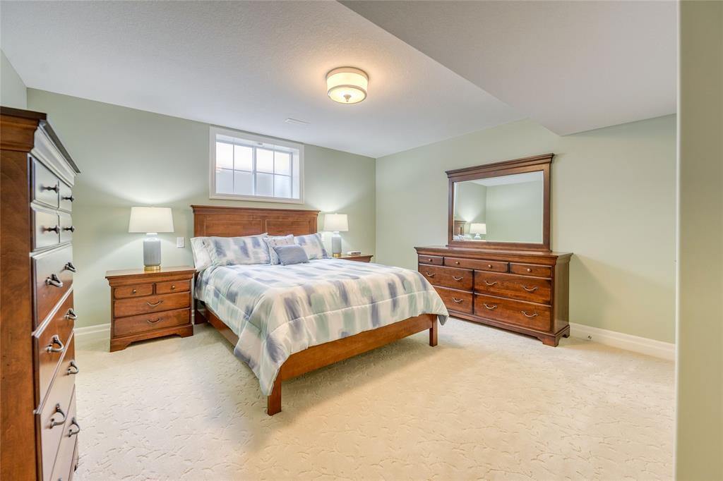 1221 Mike Weir Drive, Sarnia, ON - Indoor Photo Showing Bedroom