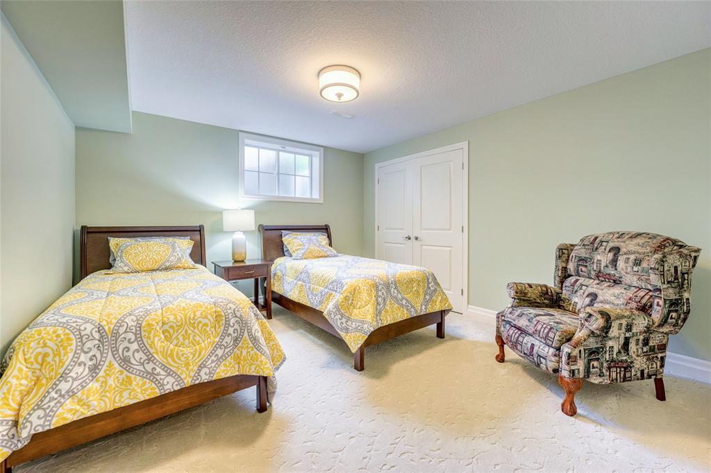 1221 Mike Weir Drive, Sarnia, ON - Indoor Photo Showing Bedroom