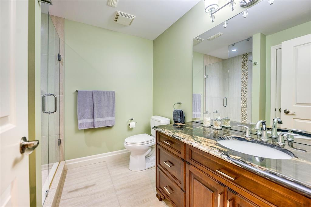 1221 Mike Weir Drive, Sarnia, ON - Indoor Photo Showing Bathroom