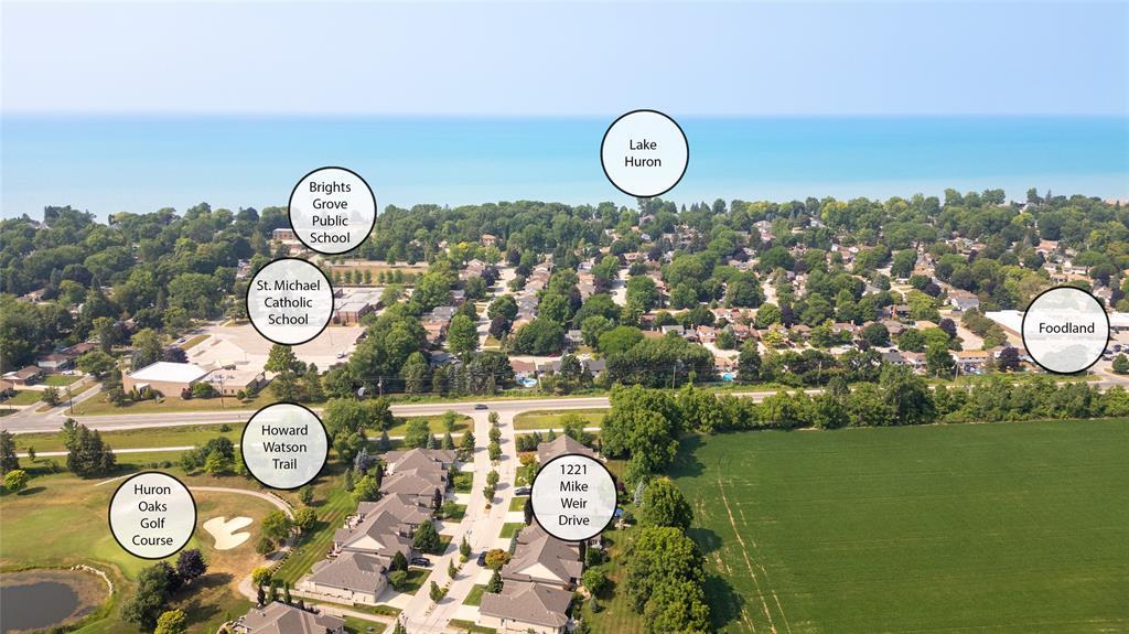 1221 Mike Weir Drive, Sarnia, ON - Outdoor With View
