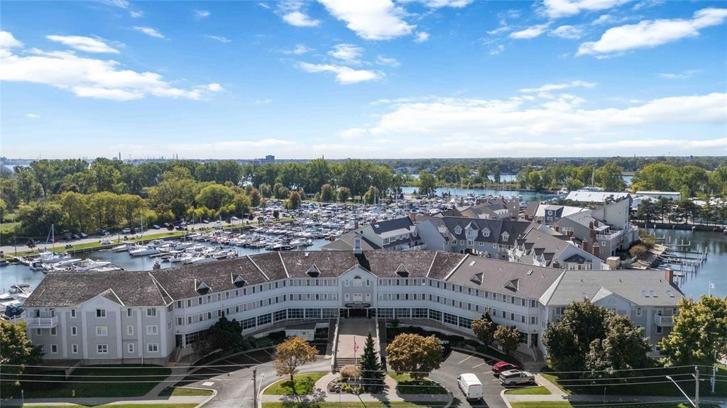 M-212-1520 Venetian Boulevard, Point Edward, ON - Outdoor With View