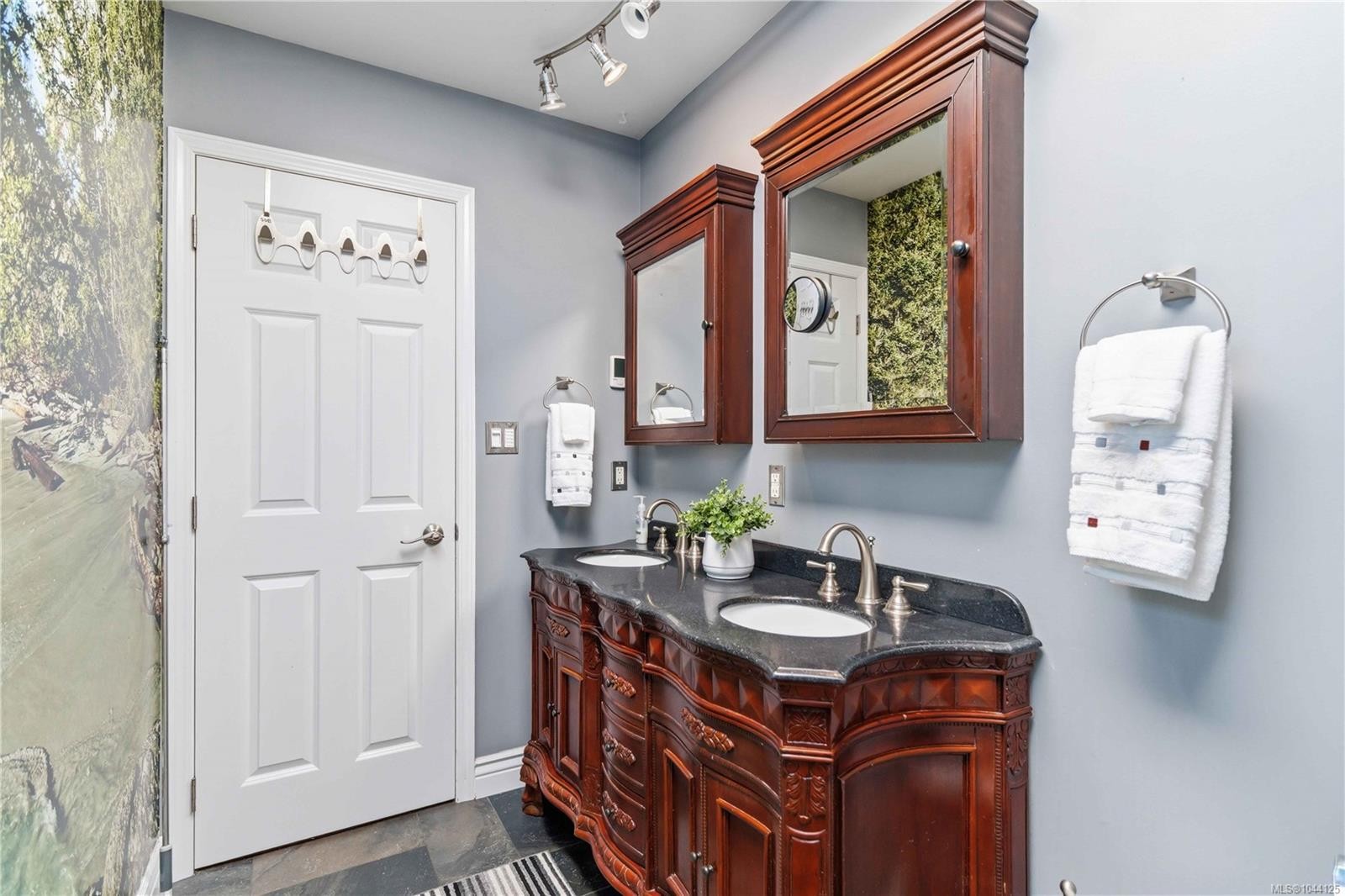 1171 Roy Rd, Saanich, BC