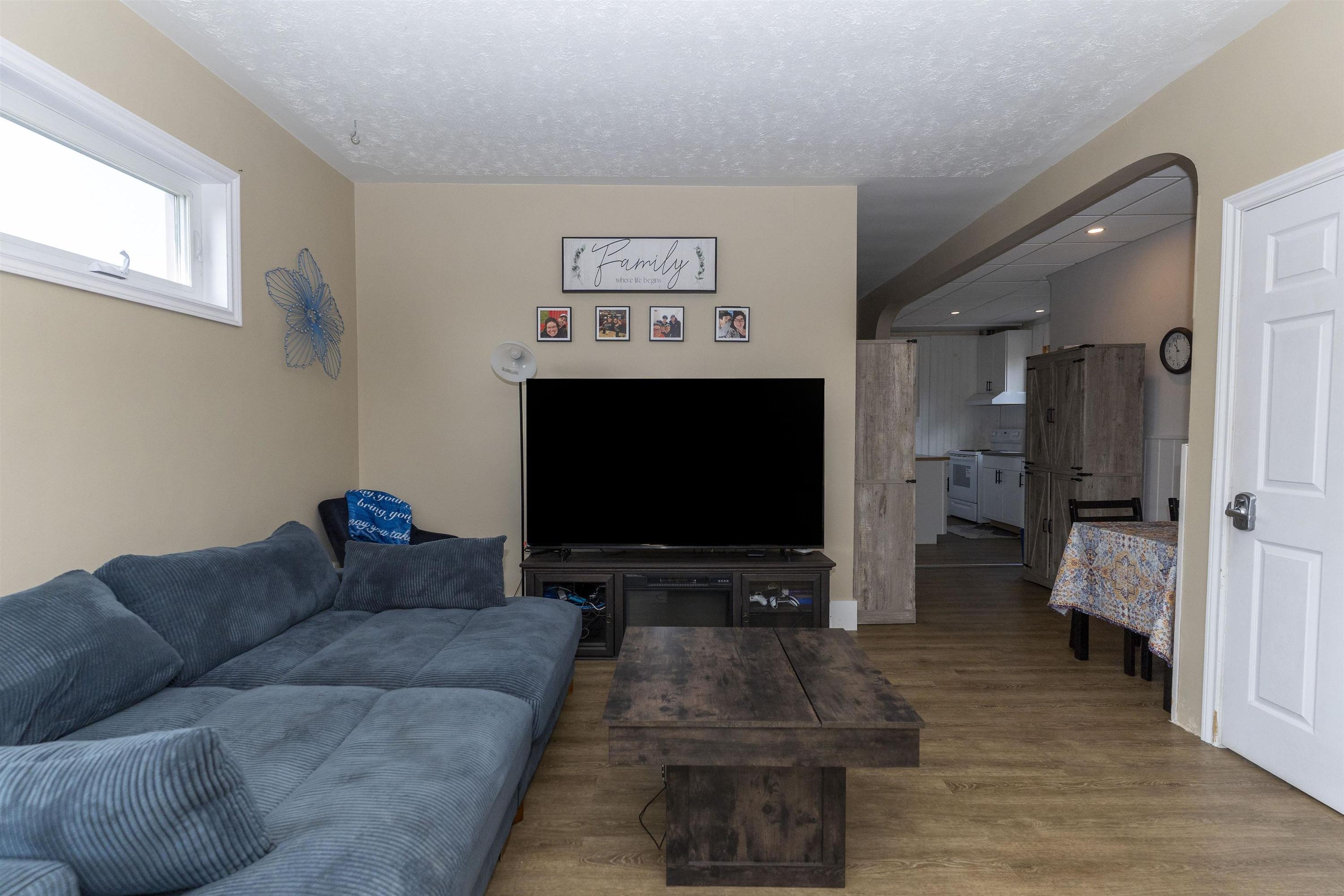 503 Prince Arthur Boulevard, Thunder Bay, ON - Indoor Photo Showing Living Room